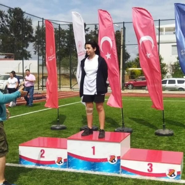 didim-hem-9-madalya-kazandi-ebru-gormez-464548-299b2c3c02e016b618da260420047661.jpg