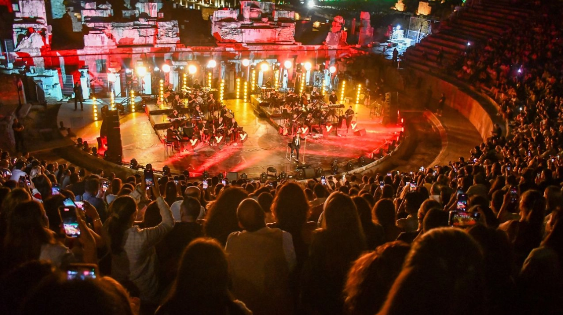 Efes Antik Tiyatro'da Unutulmaz Müzik Şöleni Yaşanacak! Sanatçılar Ve Tarihler 2024 Yaz Konser Programı2