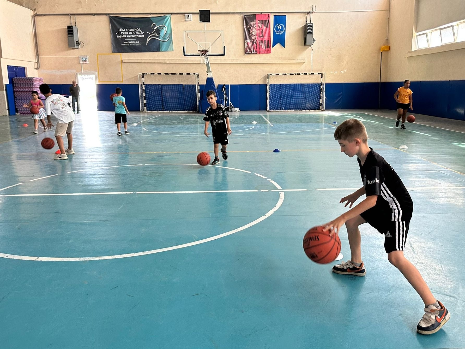 Aydın’da gençlerin yazı sporla geçiyor 