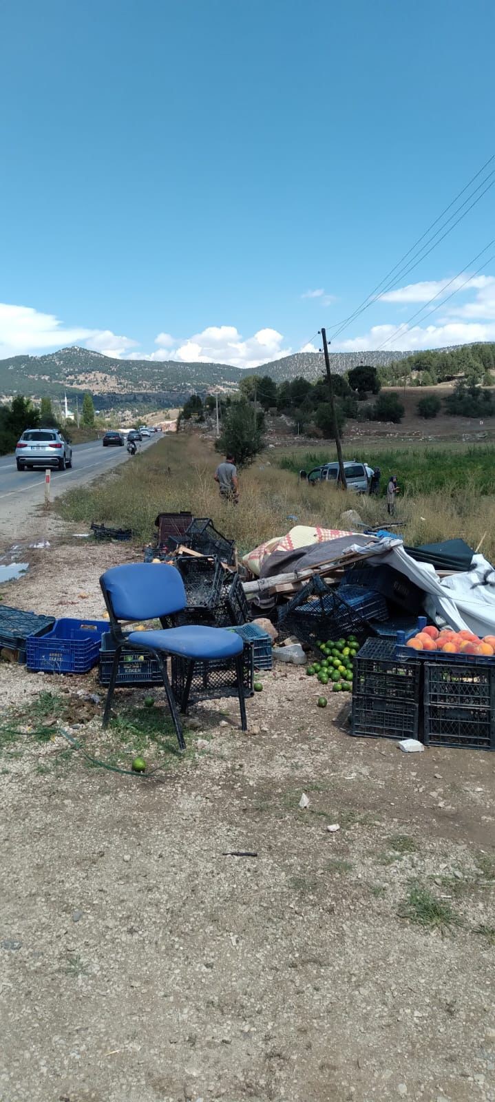 Otomobil manava daldı: 1 ölü, 2 yaralı