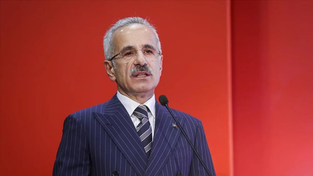 Bakan Uraloğlu açıkladı: “Instagram'la mutabık kalınırsa anında erişim açılacak”