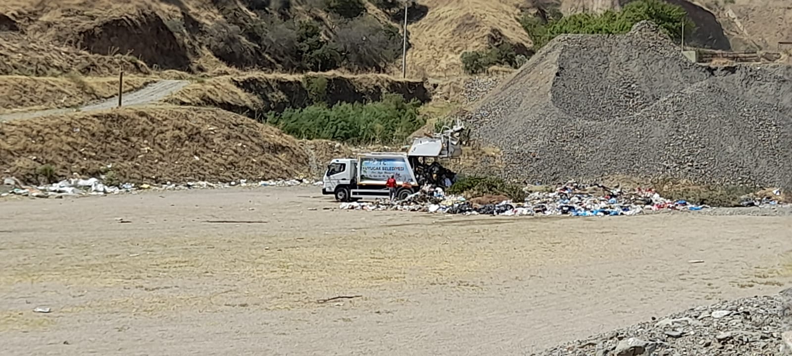 Aydın'da skandal olay! Deve Güreşi Arenası çöplüğe döndü