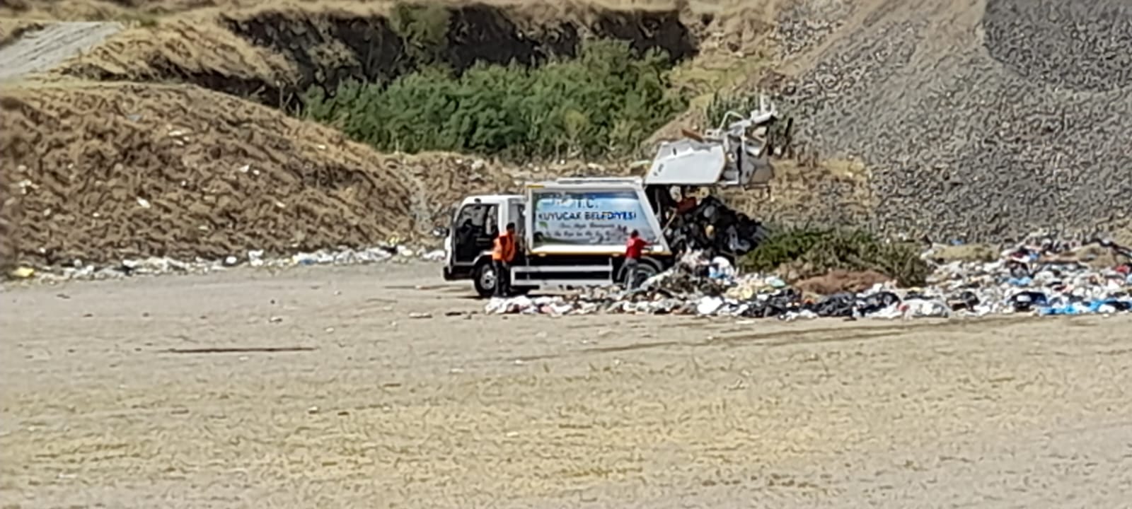 Aydın'da skandal olay! Deve Güreşi Arenası çöplüğe döndü