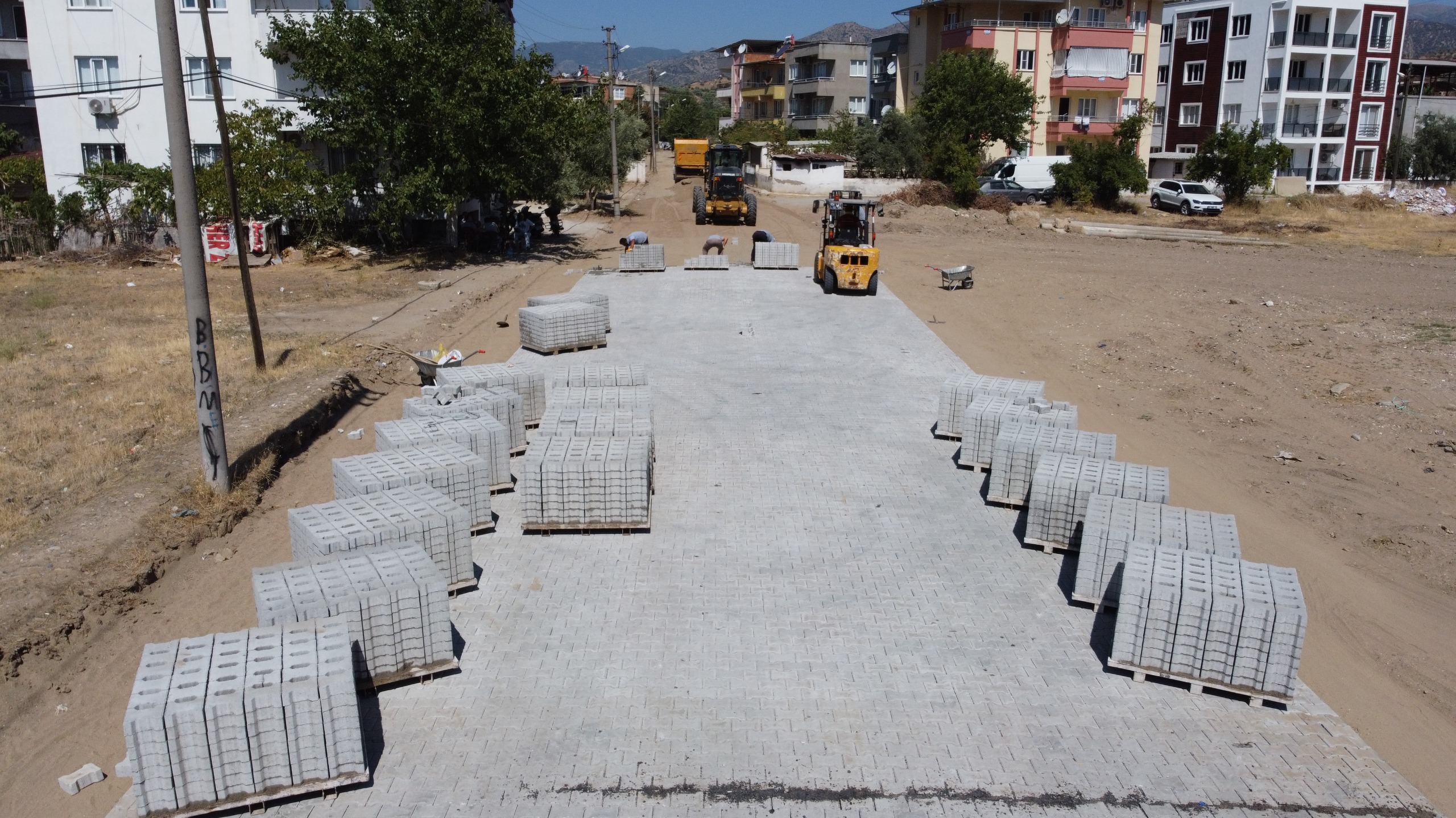 Nazilli Belediyesi'nden yol hamlesi