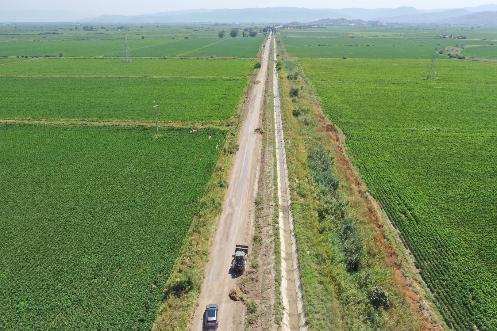 Söke’nin dört bir yanında yol yapım çalışması