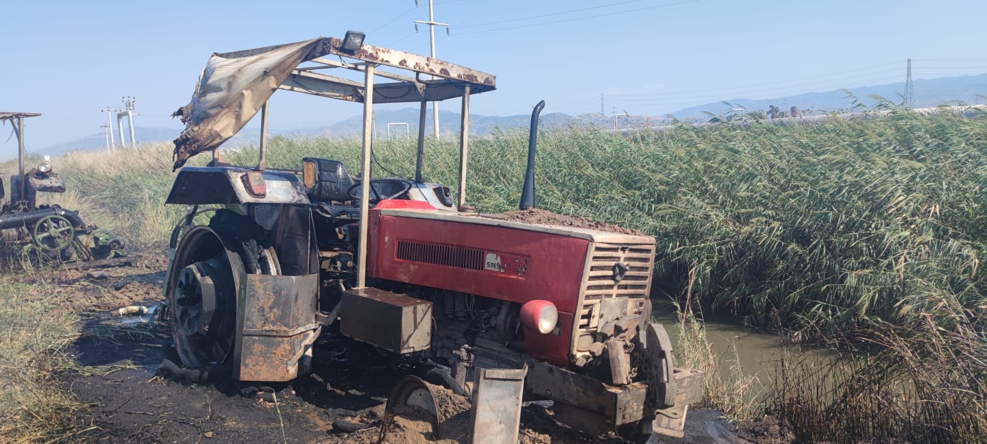 Aydın'da traktörler alev aldı