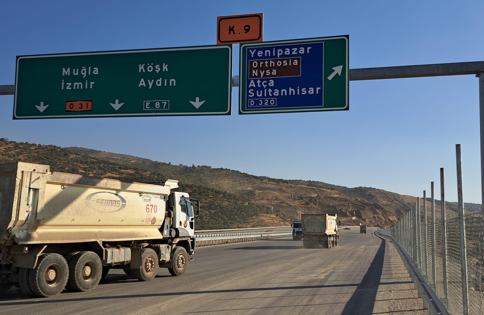 Yenipazar çiftçisinden otoyol bağlantı yoluna tepki: "Toprağımız gidiyor, kimse sahip çıkmıyor"