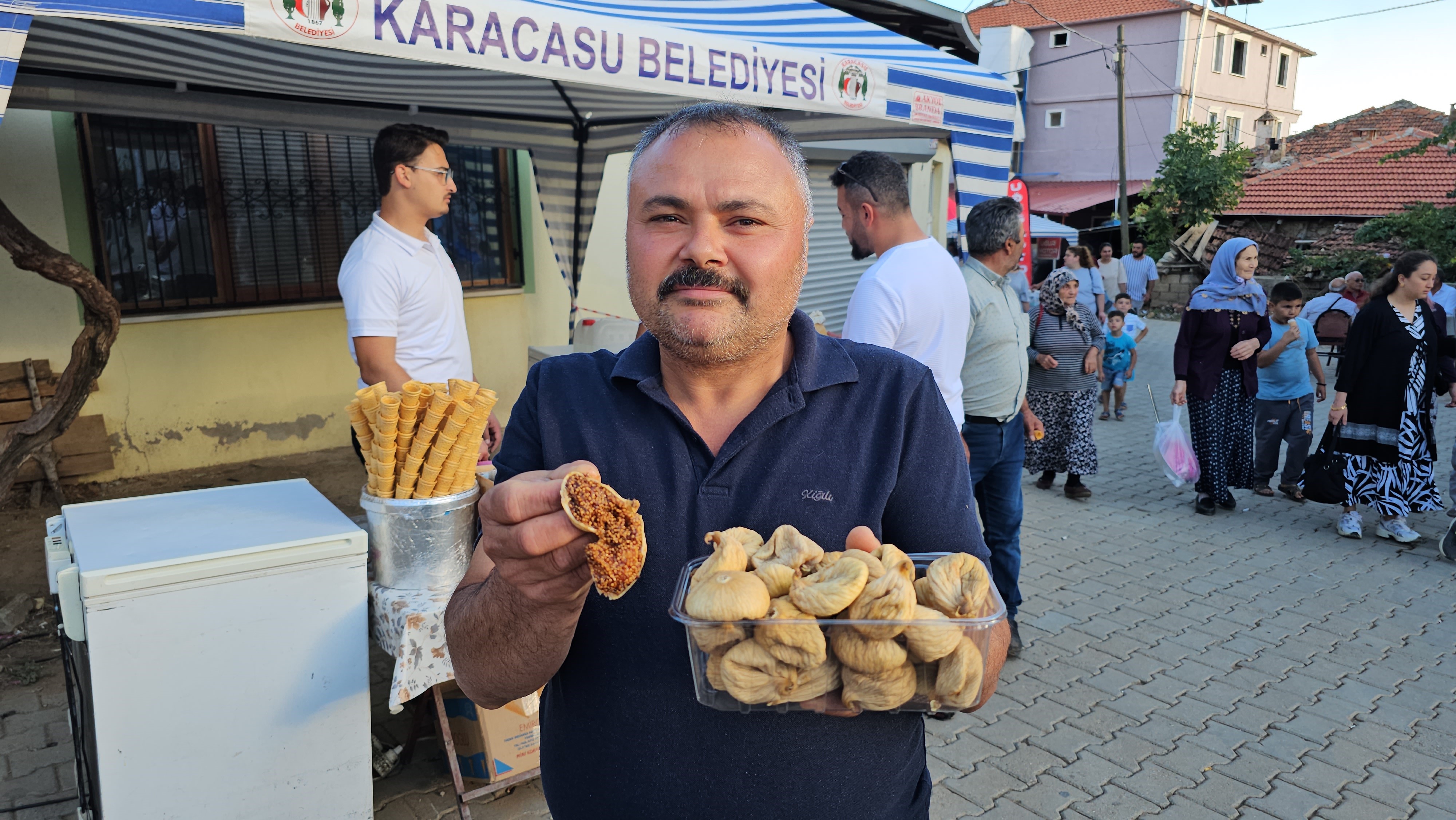 Karacasu Yaykın inciri festivali büyük ilgi gördü