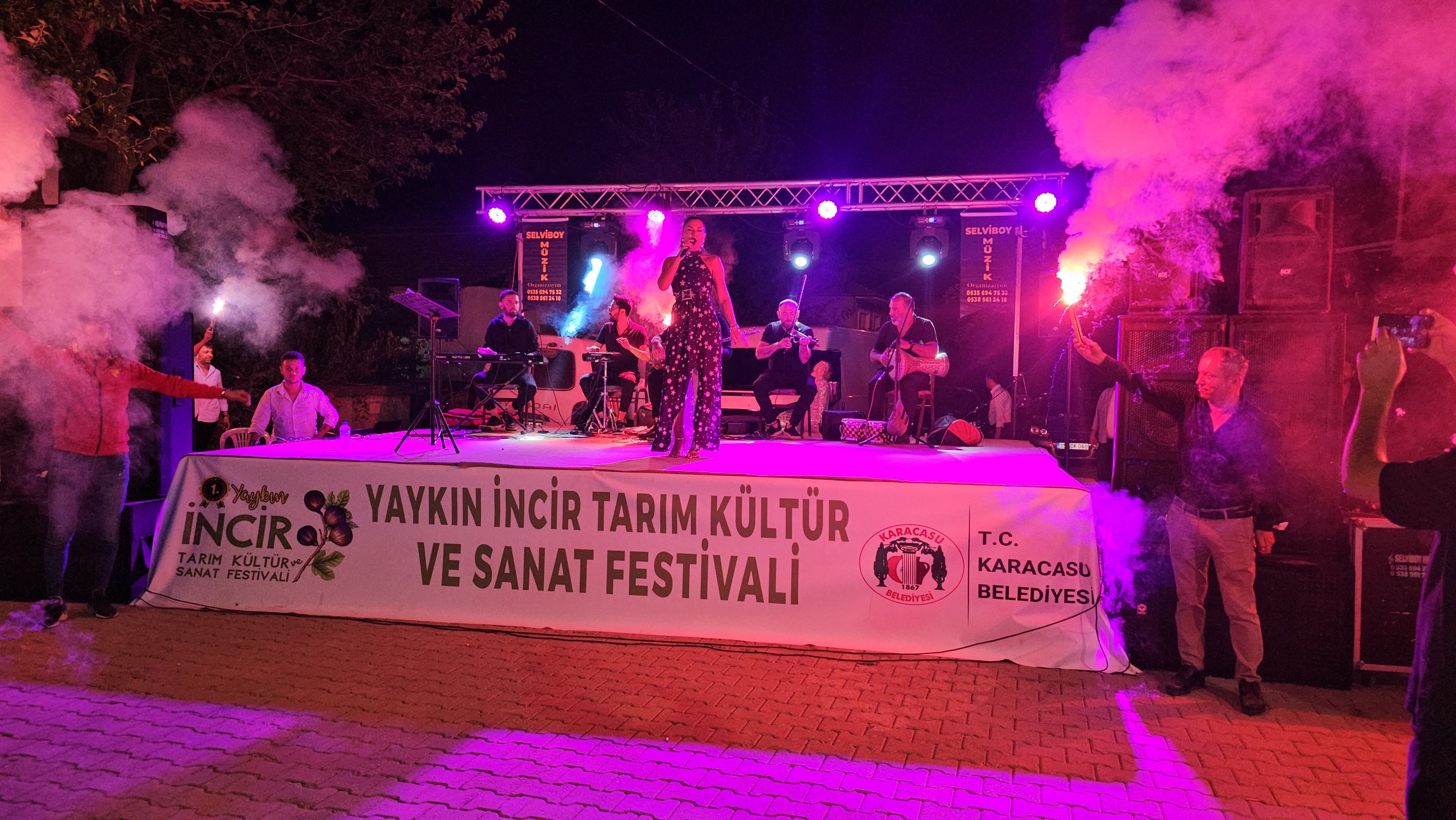 Karacasu Yaykın inciri festivali büyük ilgi gördü