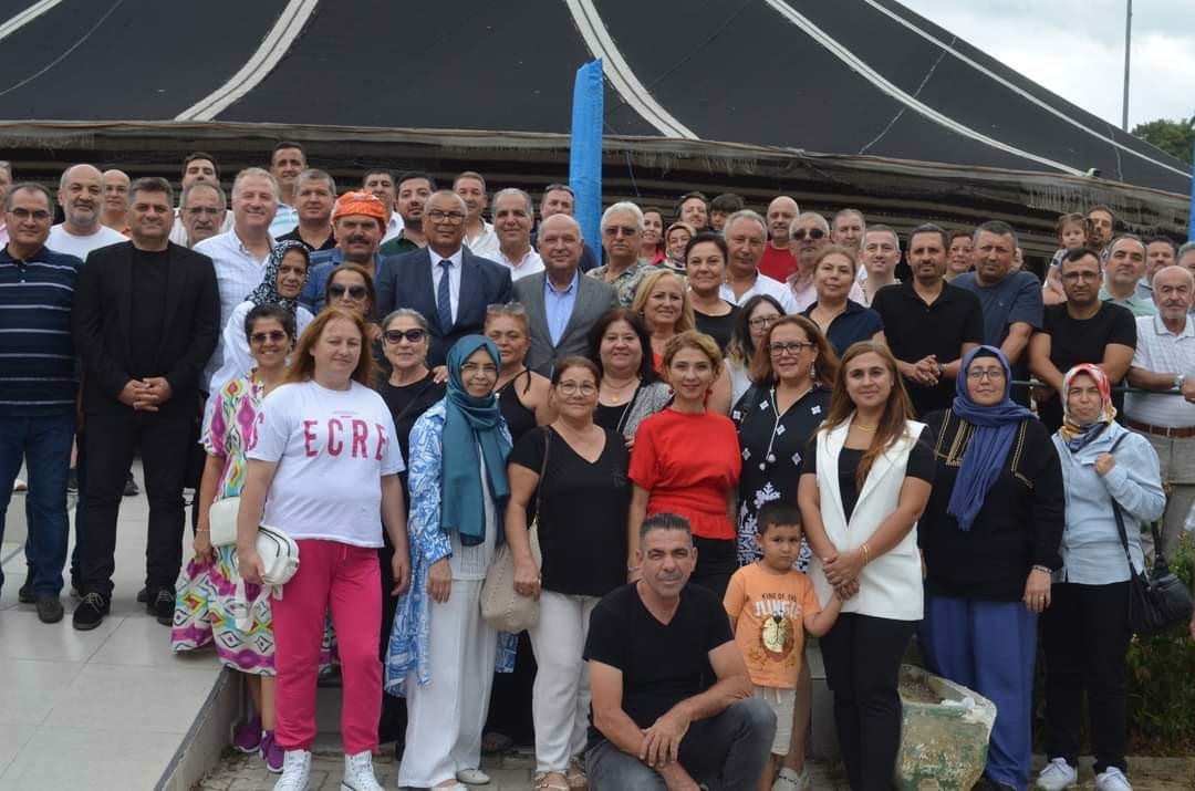 İzmir’de yaşan Aydınlıları ‘Keşkek Günü’ bir araya getirdi