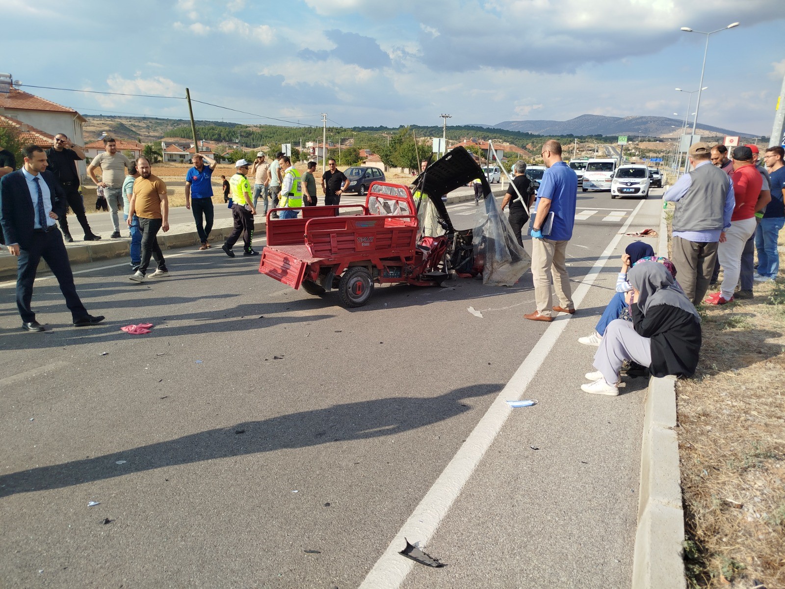 Aracın çarptığı elektrikli motor sürücüsü hayatını kaybetti 