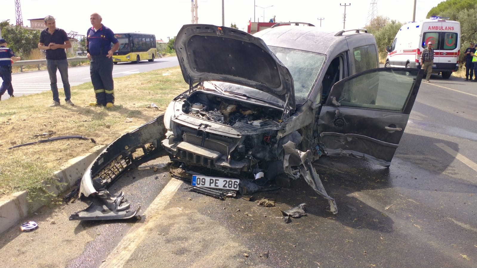 Aydın'da feci kaza: 2 yaralı