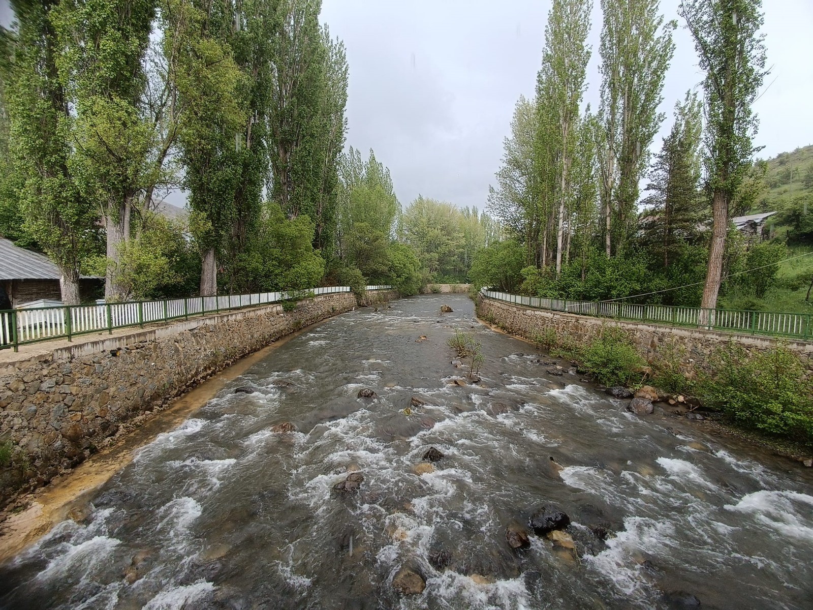 Bahçeye gidip geri dönmedi! Derede cansız bedeni bulundu