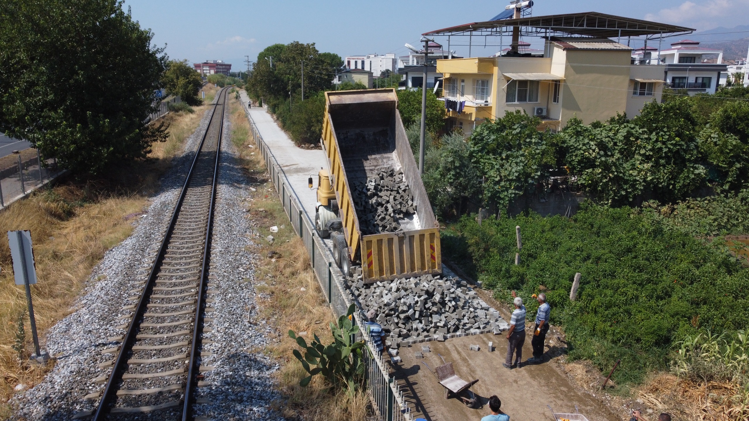 Vatandastan Gelen Talepler Yerine Getiriliyor Toprak Yol Parke Tasiyla Kaplandi 503095 Eafbacf557C445233E82462D3Fd43Acc