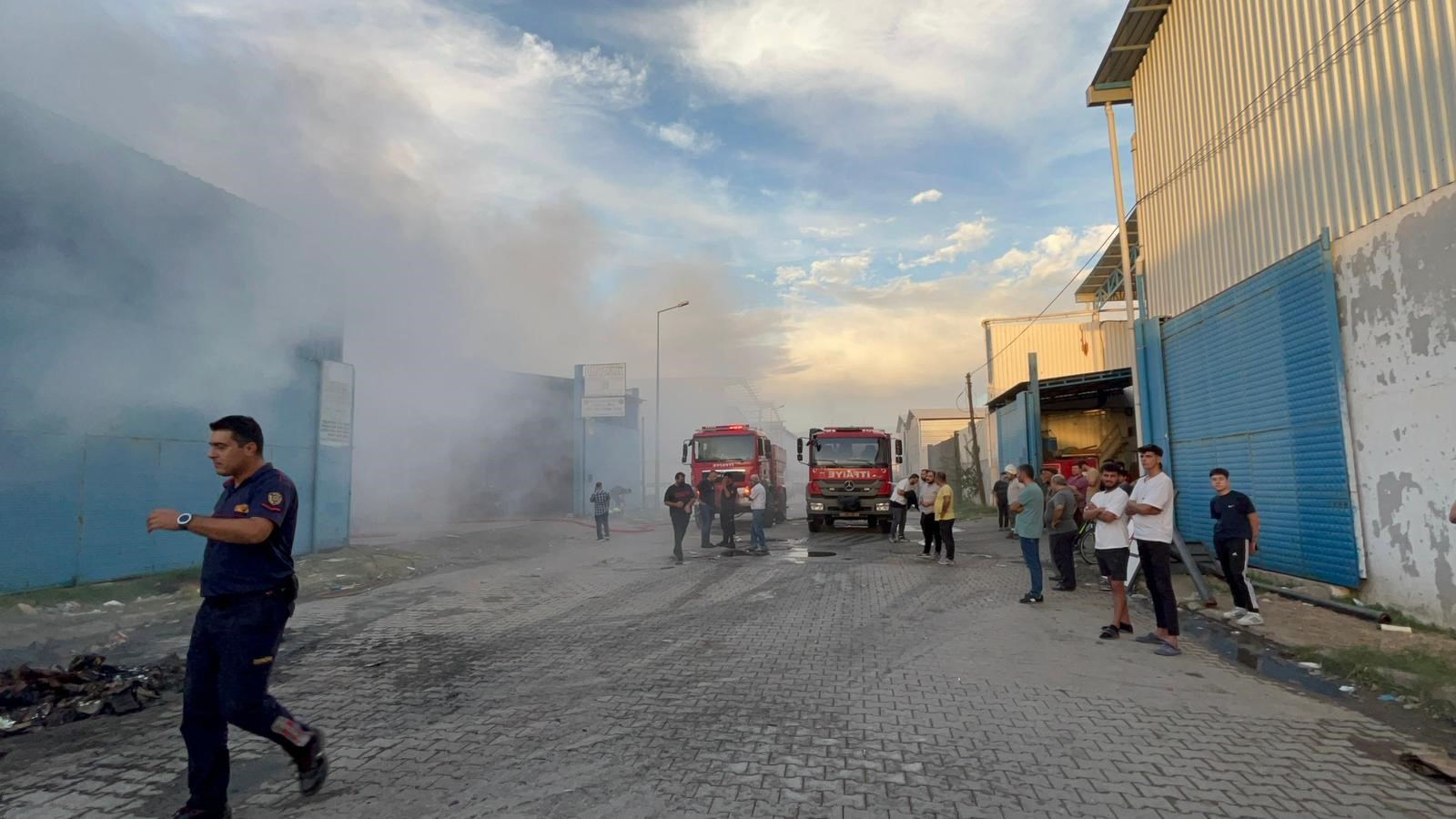 Nazilli’de feci yangın! 2 kişi hastanelik oldu