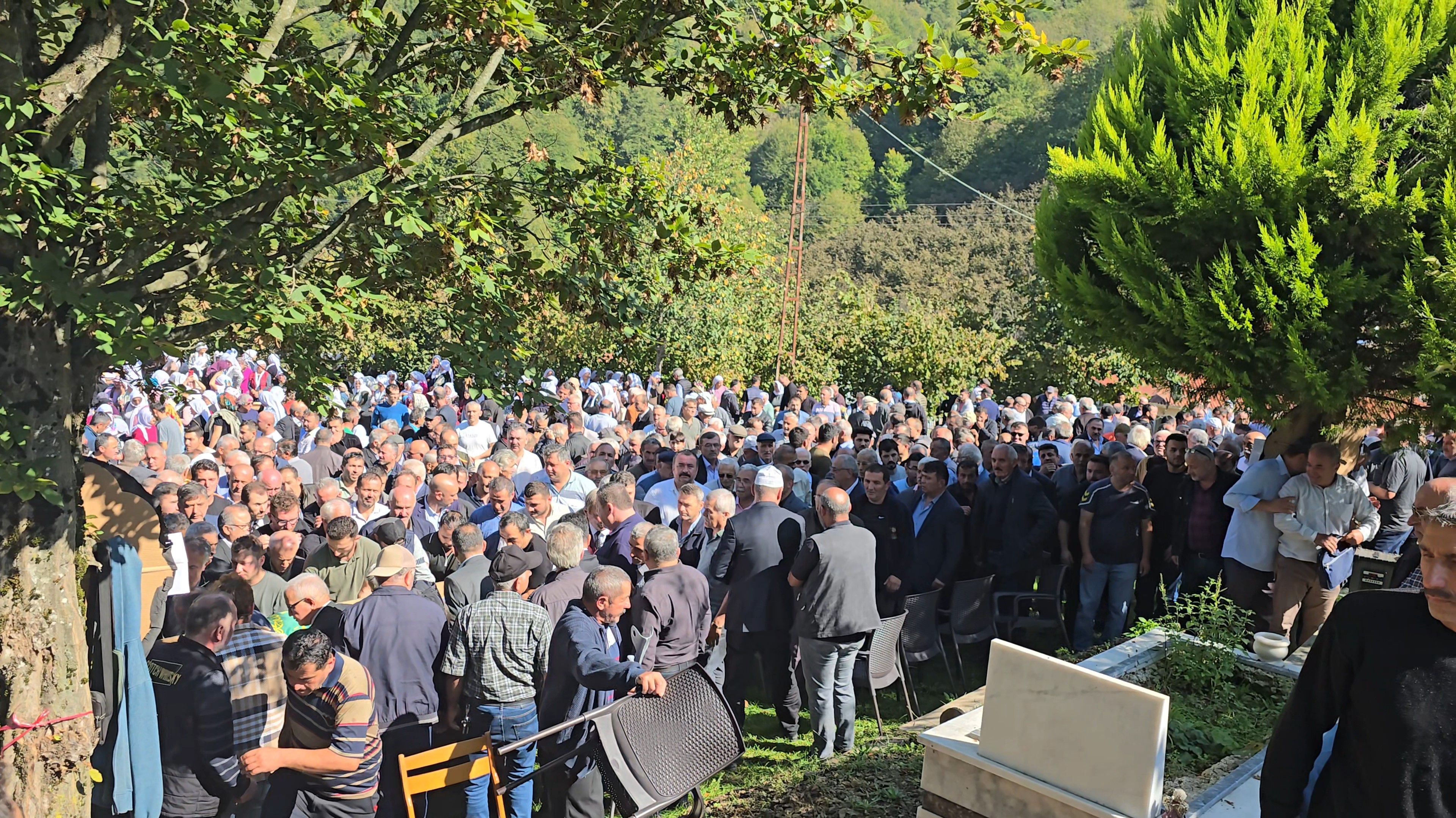 CHP'nin acı günü! Belediye meclis üyesi kalbine yenildi