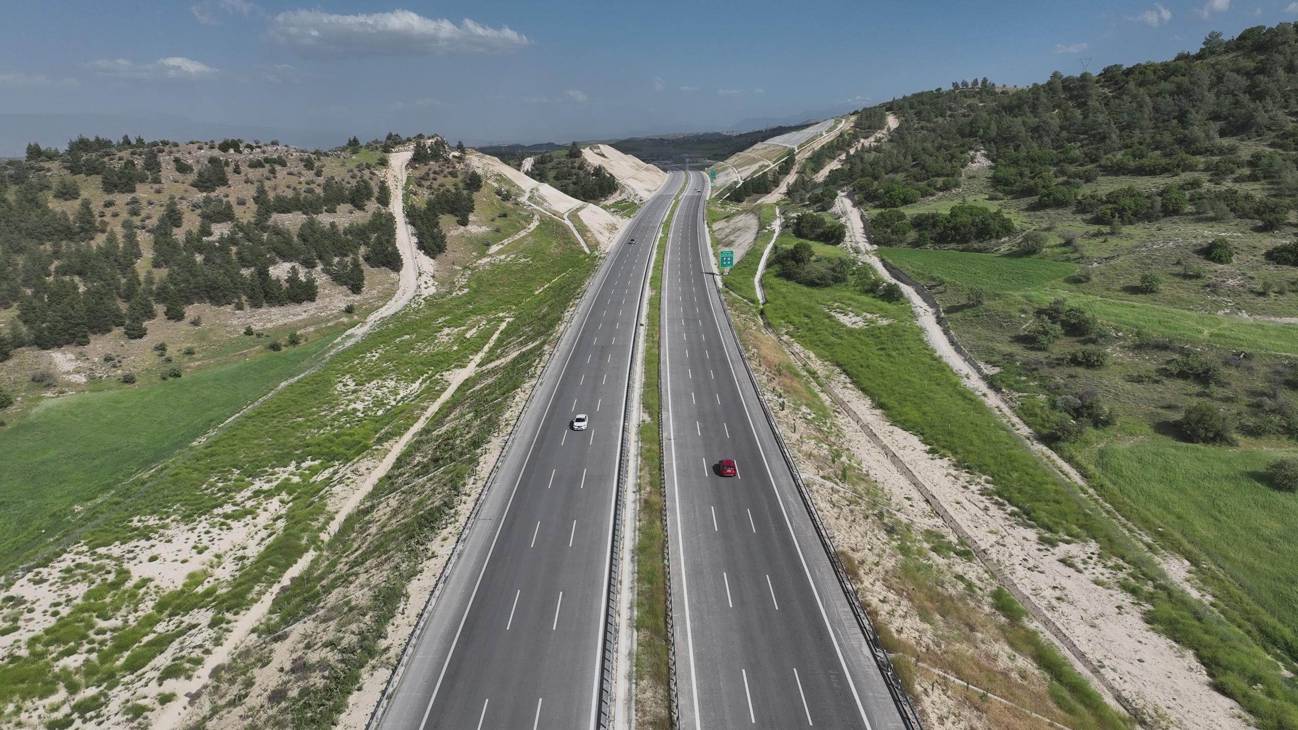 Aydın-Denizli Otoyolu 3 günde 22 bin araç ağırladı