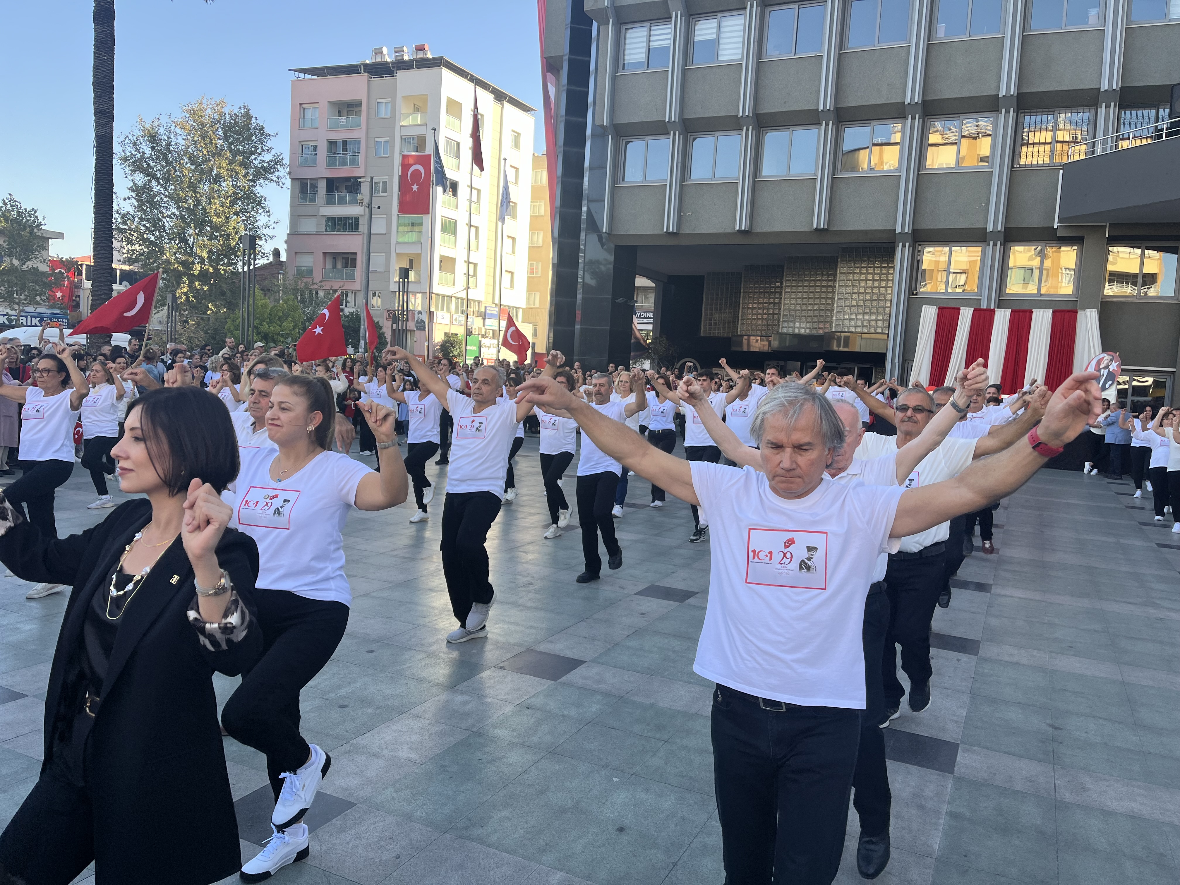 Chp Nazilliden Gorkemli 101 Yil Kutlamasi Onur Erkin 515857 8C40A728Fc31A0C73382A9F11Eea78E7-1