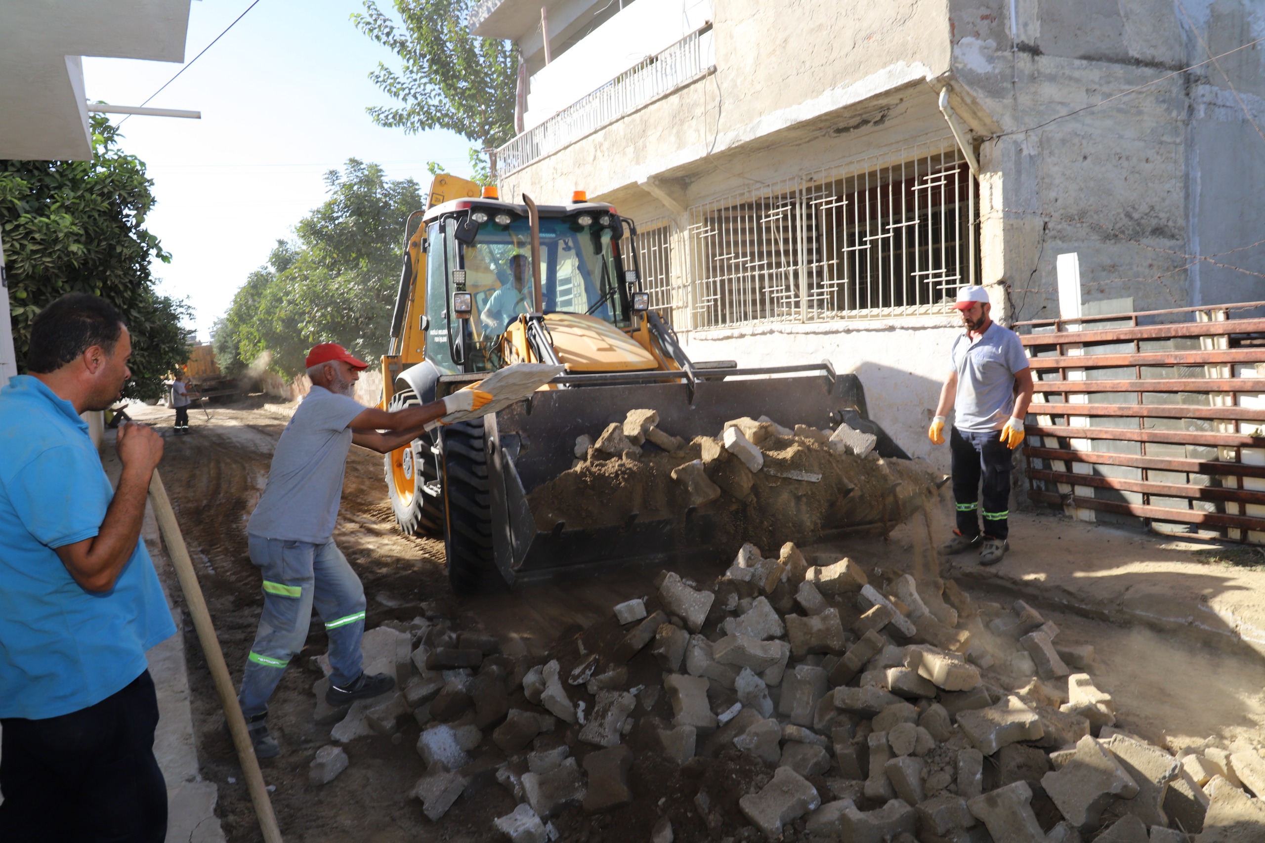 Nazillide Bir Yol Daha Bastan Sona Yenilendi 511055 87Dc7Dbb7B26A1B939266F44924033Fb