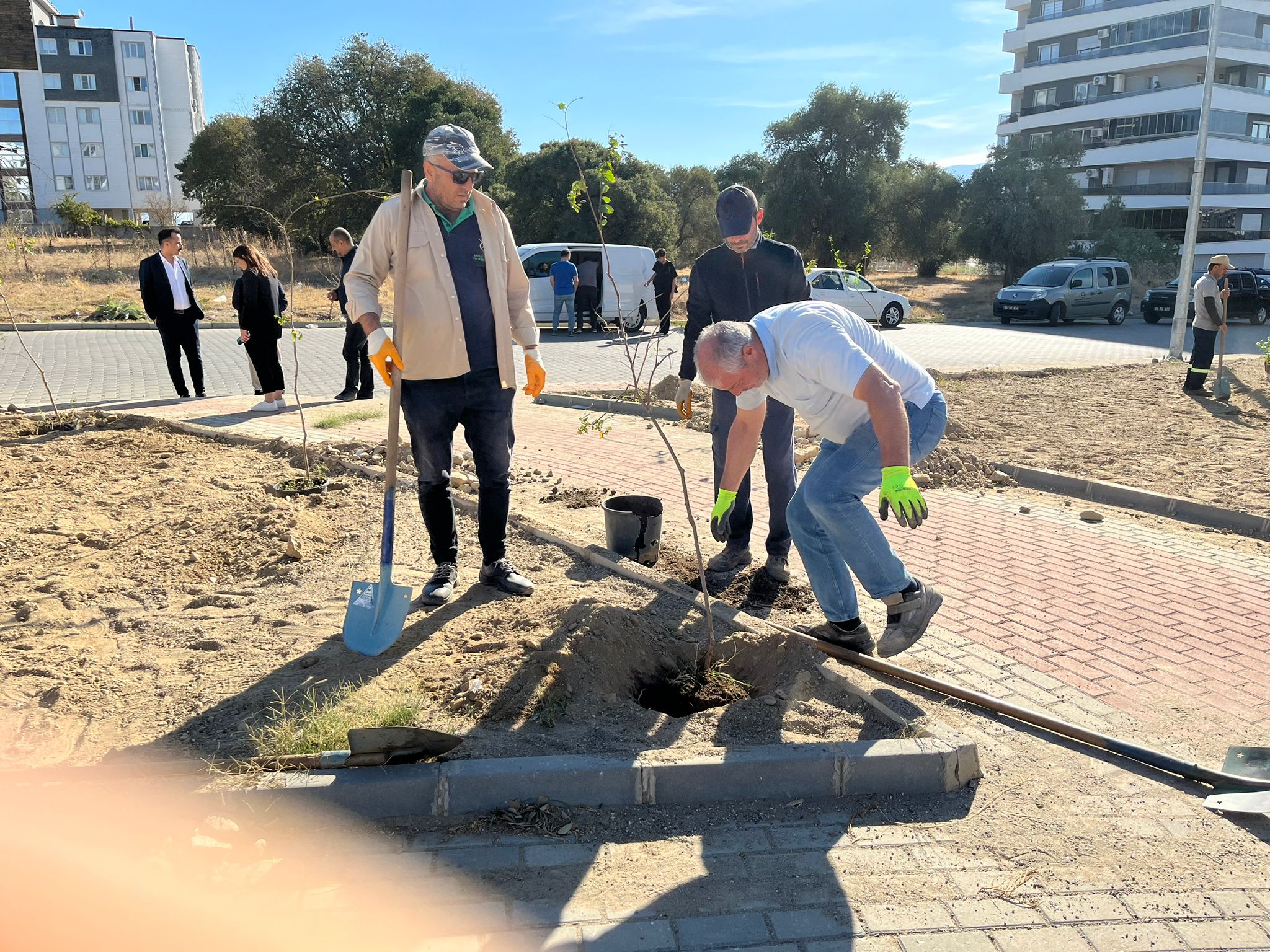 Nazillide Duygu Bayhan Uzlasi Parki Canlaniyor 150 Fidan Toprakla Bulustu Onur Erkin 512702 7Bf5D3A19616E2Ef1923782B2Cbdedcc