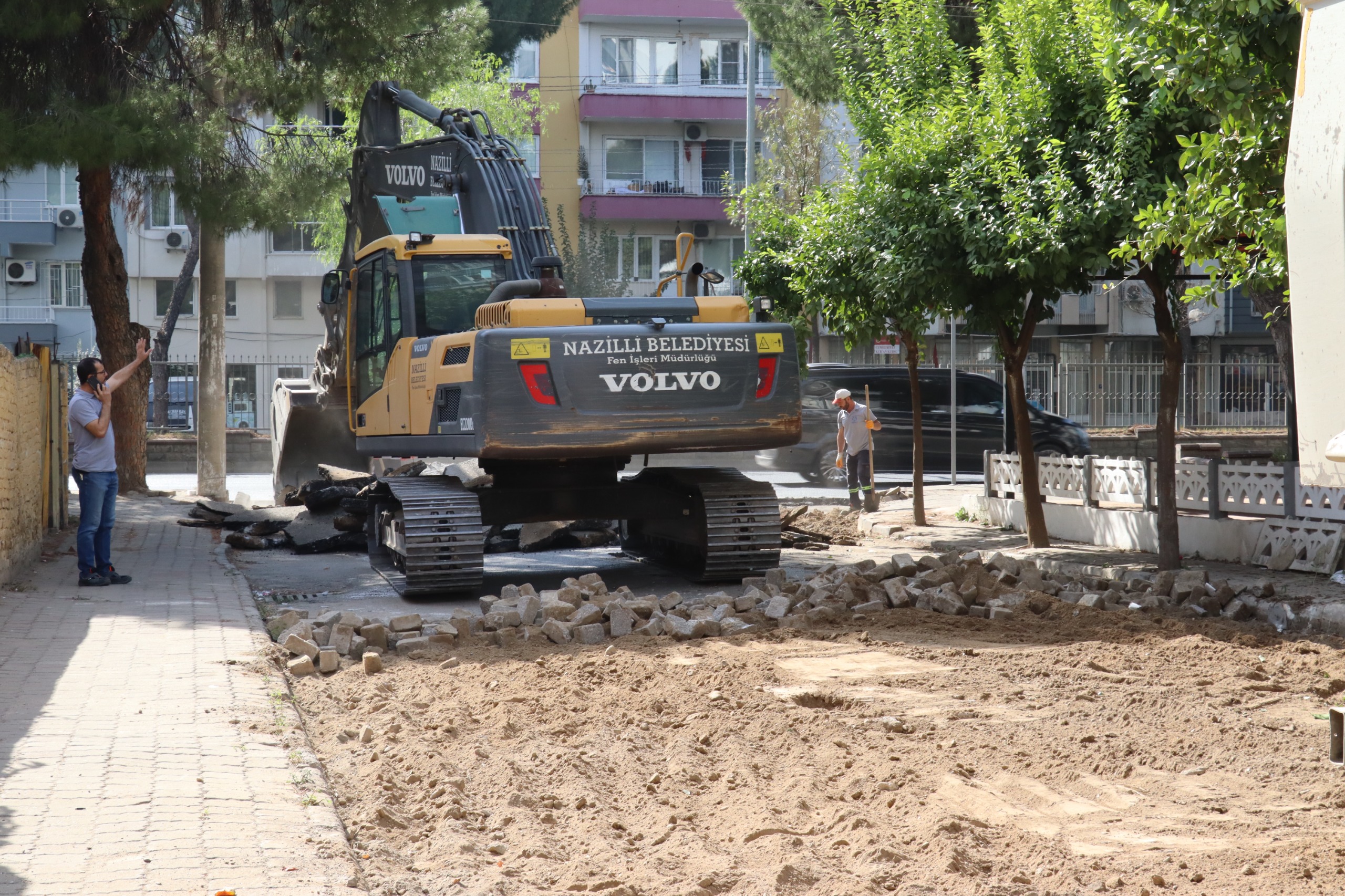 Nazillide Yillardir Beklenen Yol Calismasi Basladi 511886 D4A09965E0C27C0D6135C08Ea80C77B7