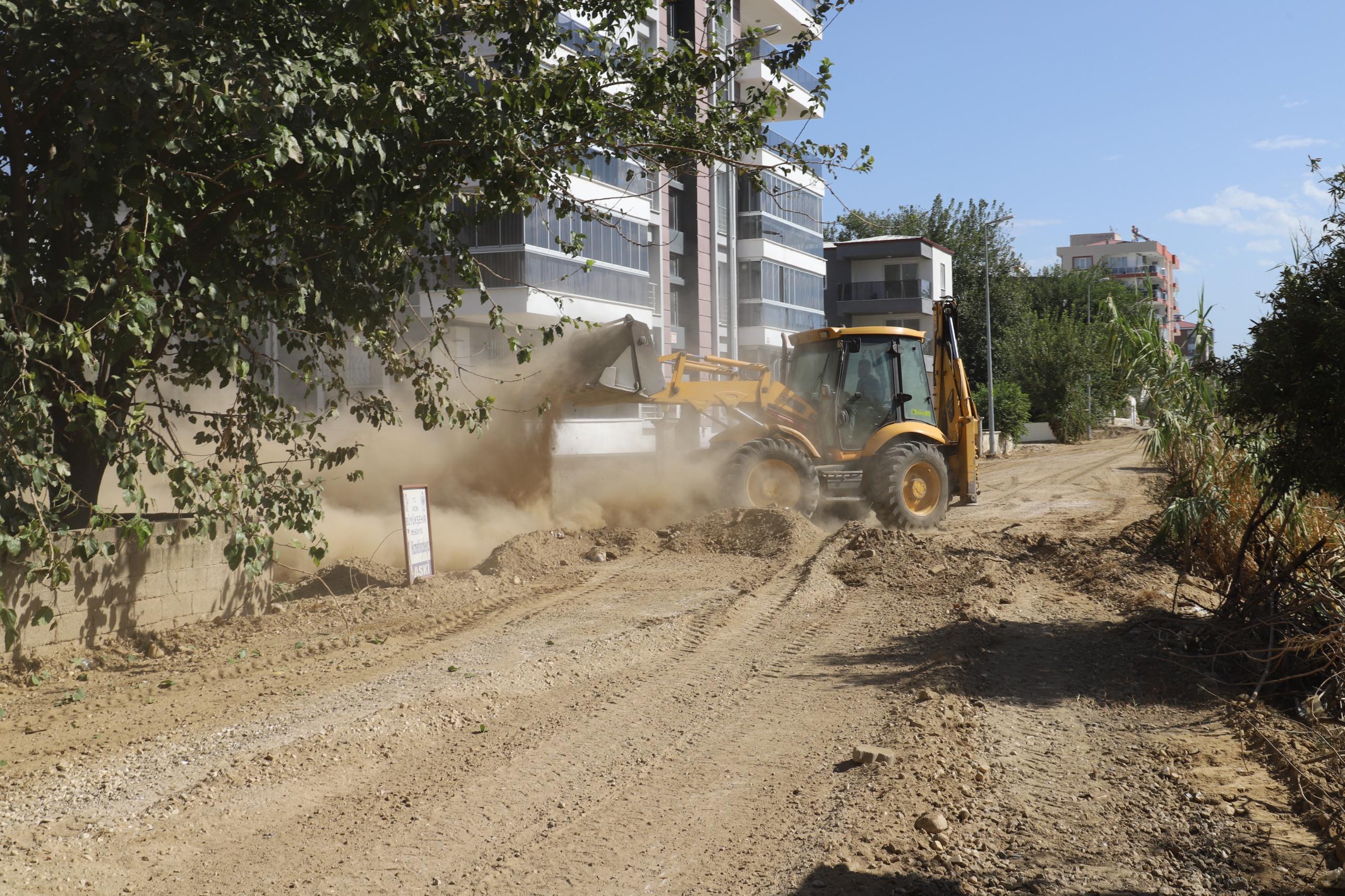 Nazillide Yol Seferberligi Dort Bir Yanda Yollar Yenileniyor 512213 Db2F28F6986Cc7Dd5C5211E09Fe322D7