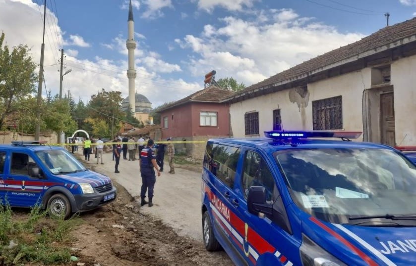 Köyde kanlı infaz! Muhtar öldü, kardeşi ağır yaralandı