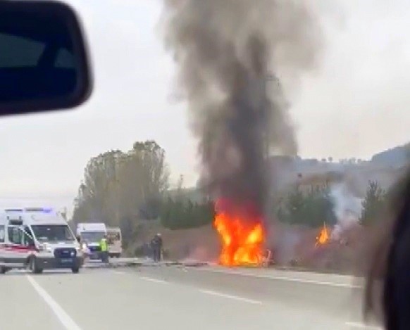 Trafikte felaket! 12 kişi öldü, 5 kişi yaralandı