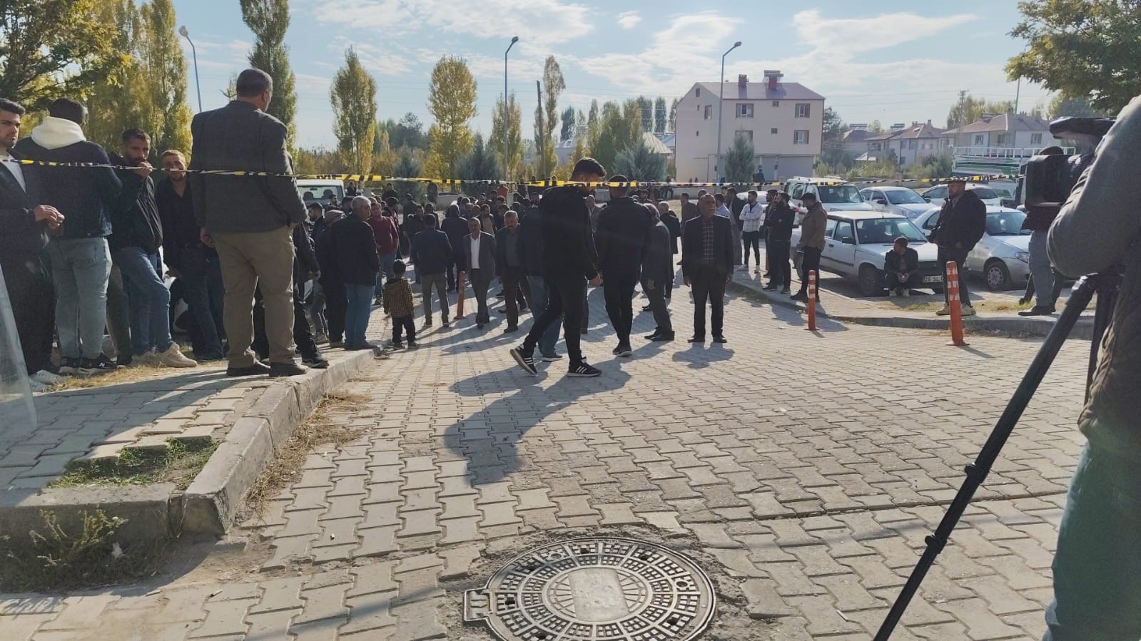 Devlet hastanesi önünde katliam! 2 ölü, 3 yaralı 