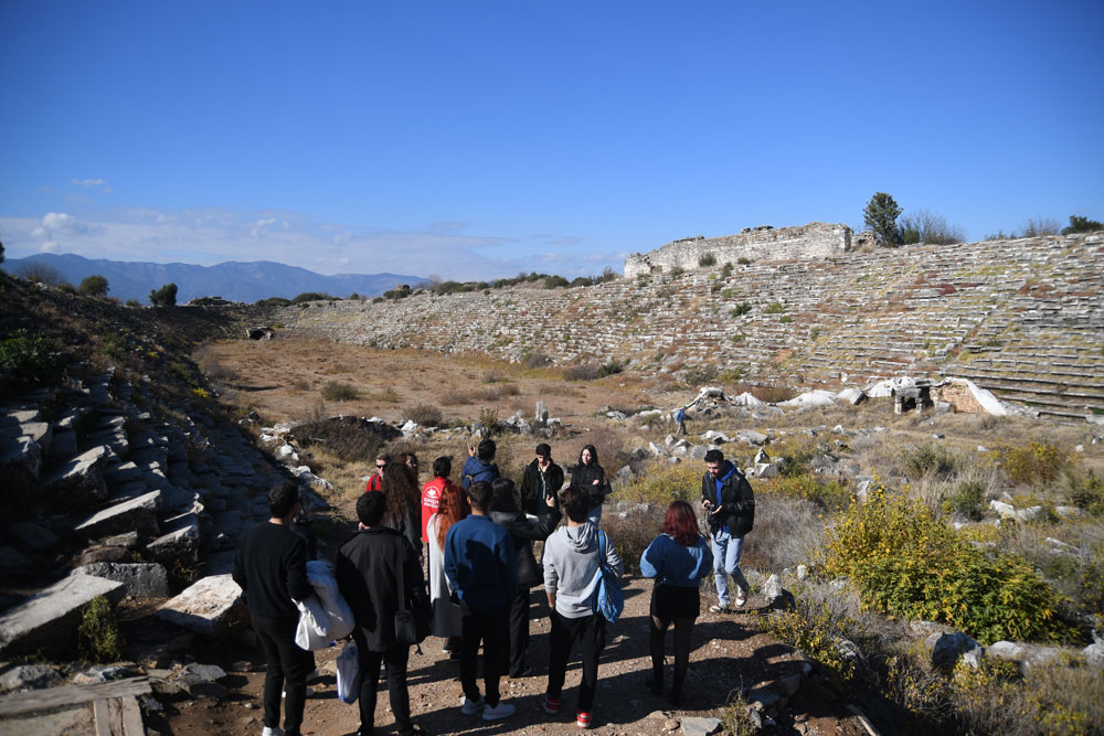 ADÜ’lü öğrencilerden Afrodisias’ta sanat dolu etkinlik 