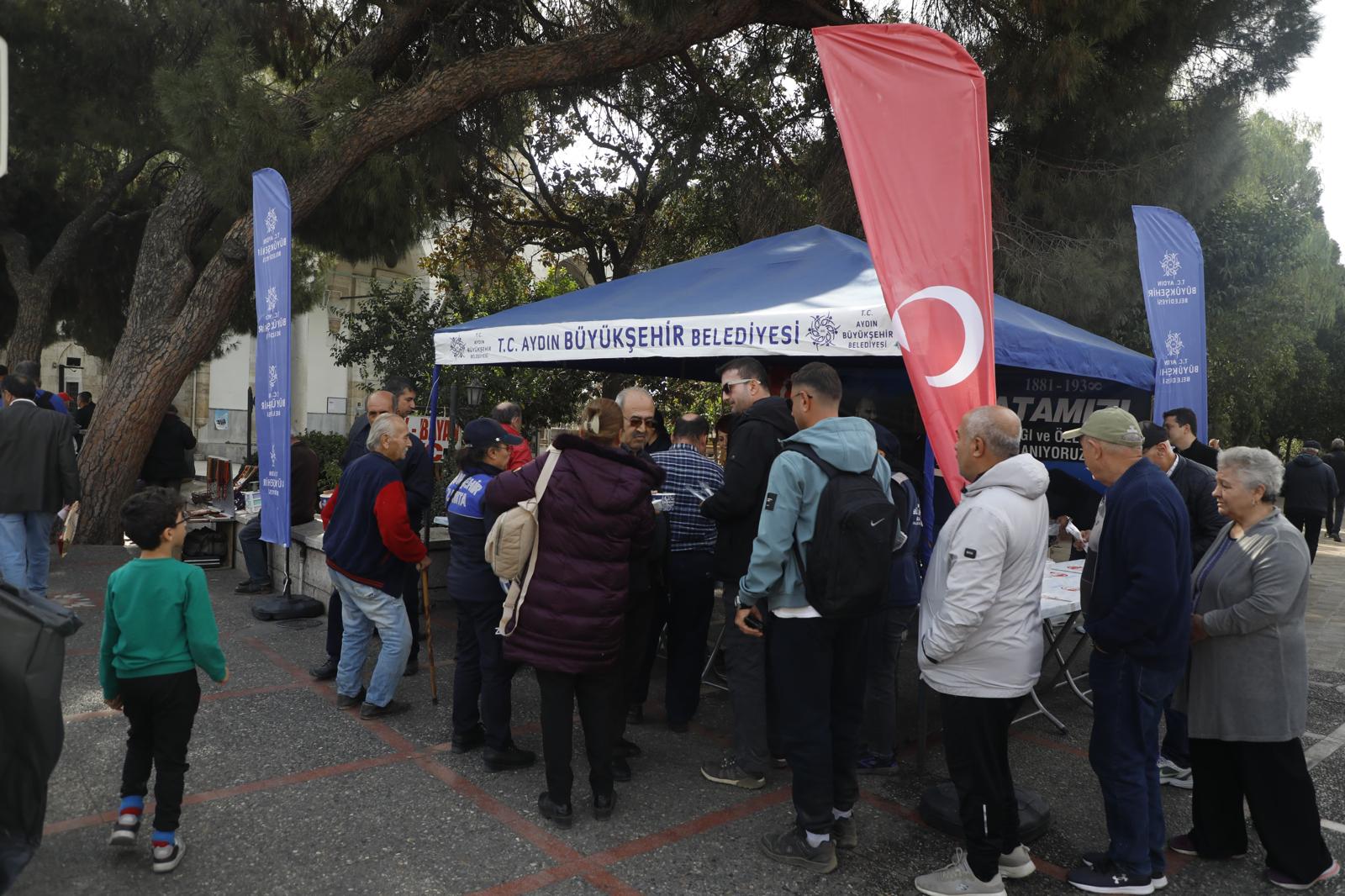 Büyükşehir, Atatürk için 17 ilçede hayır gerçekleştirdi