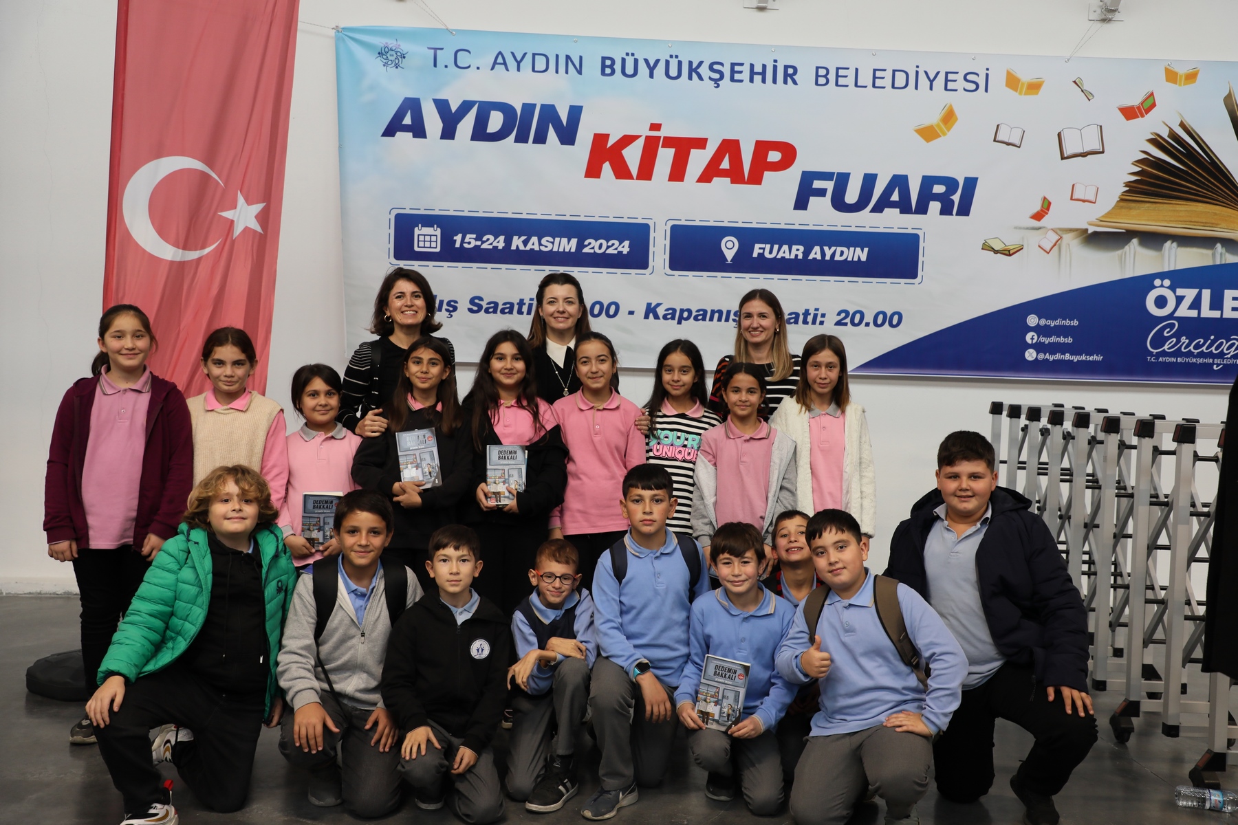 Aydin Kitap Fuari Yogun Katilimla Suruyor 521178 922B503662087Bd042F6A3F1C3675Dc7