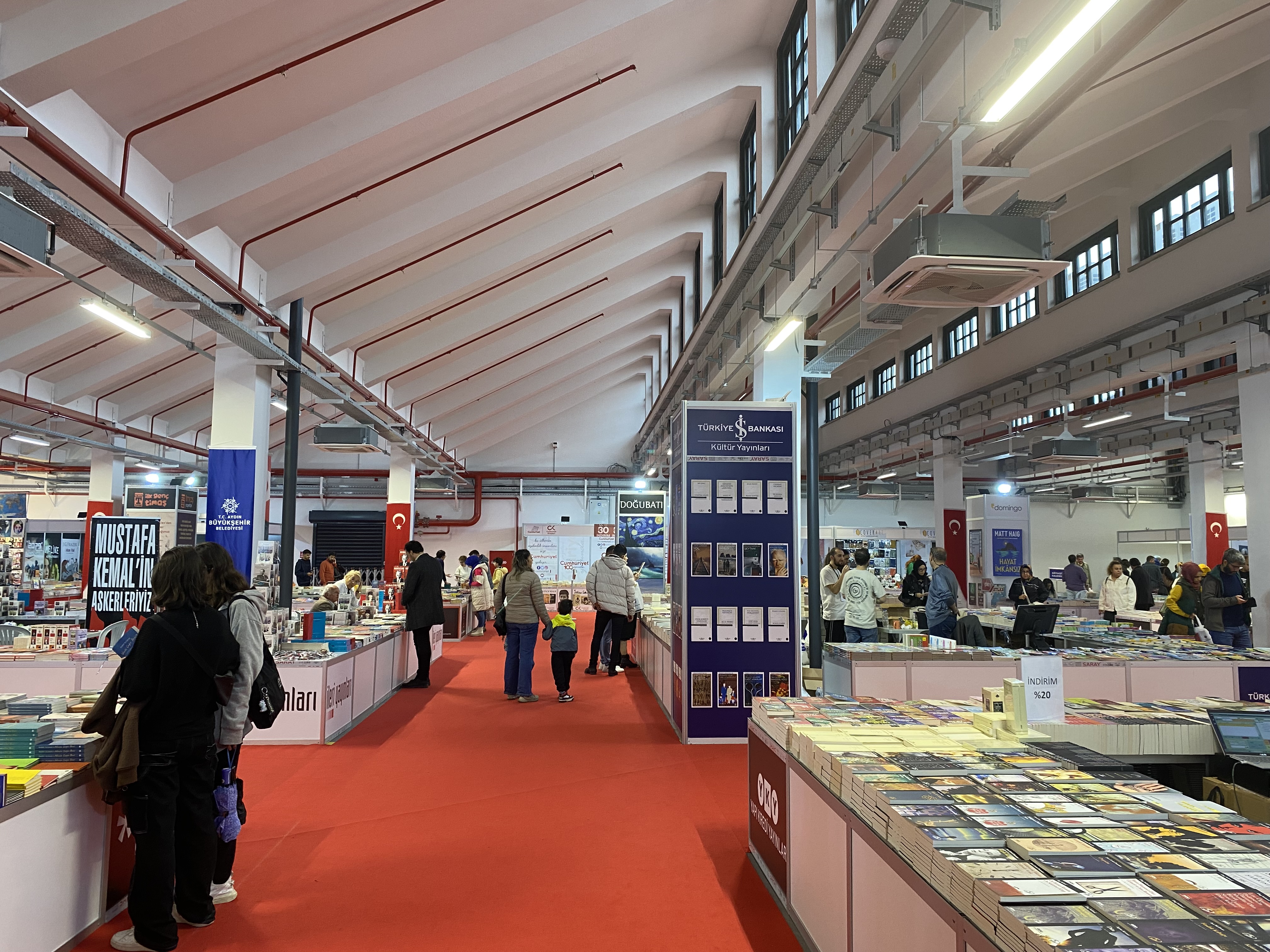 Aydın Kitap Fuarı’na vatandaşlar yoğun ilgi gösteriyor 