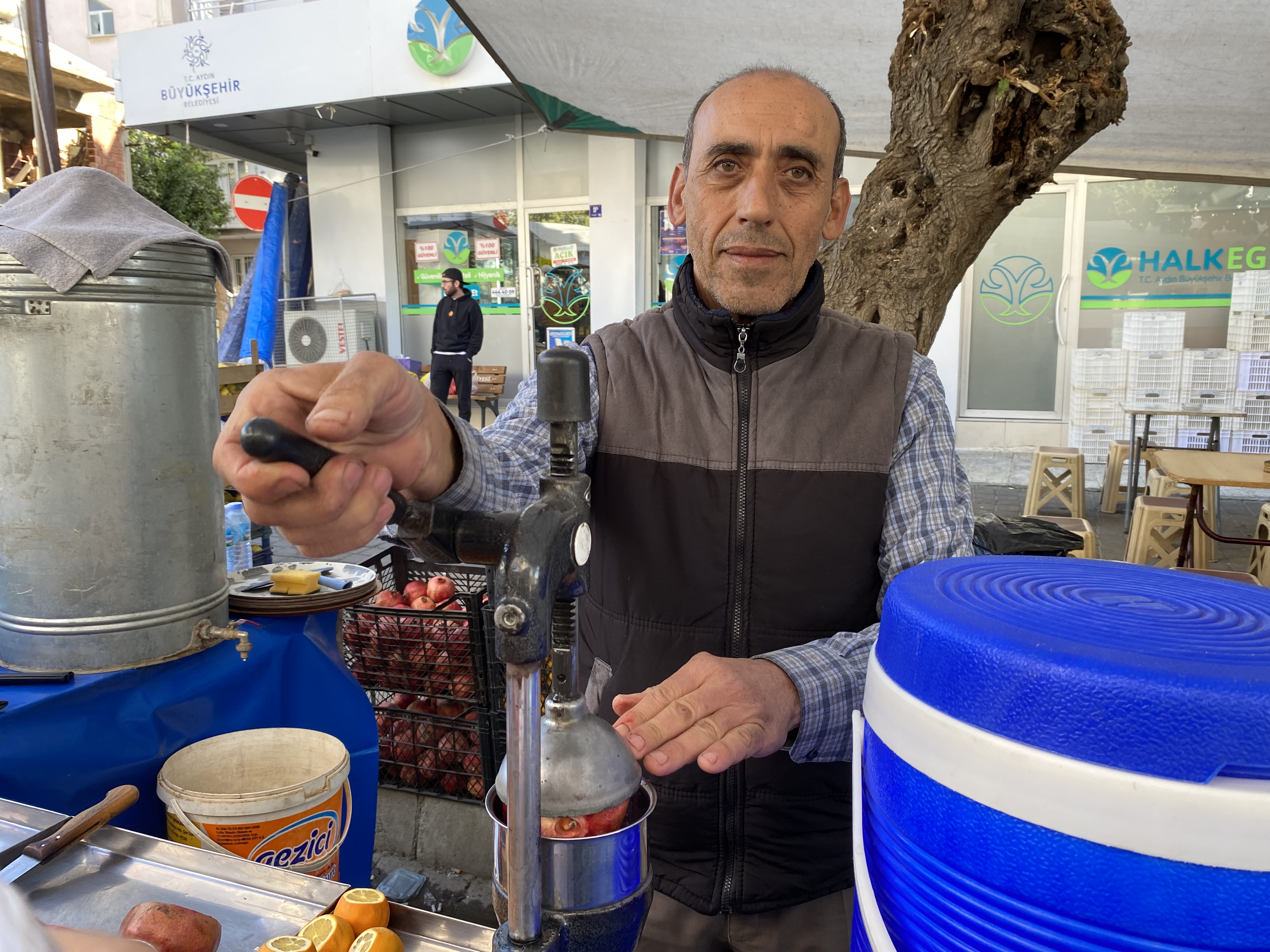 Aydın’da pazarın şifa deposu! Yazın serinleten kışın vitamin depolatan tezgah