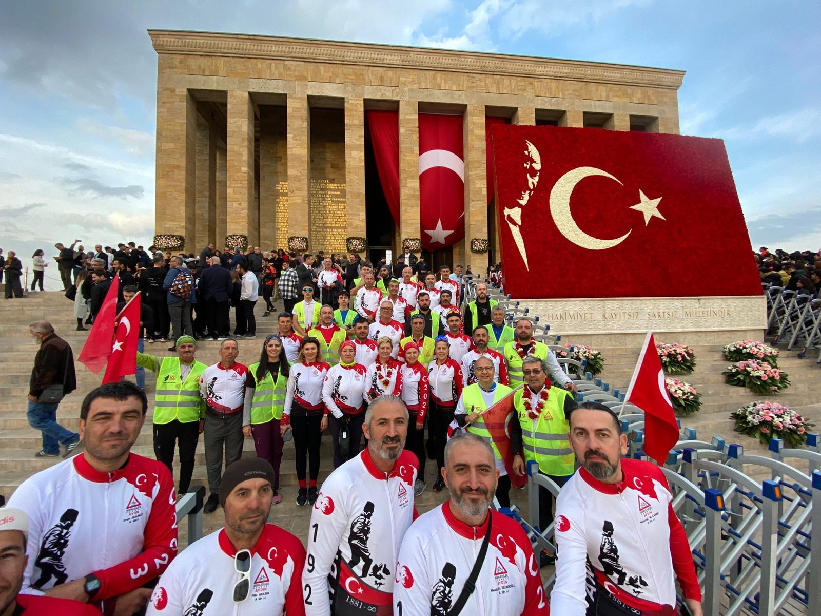 Aydın'dan Anıtkabir'e yolculuk; Atatürk için 630 kilometre pedal çevirecekler