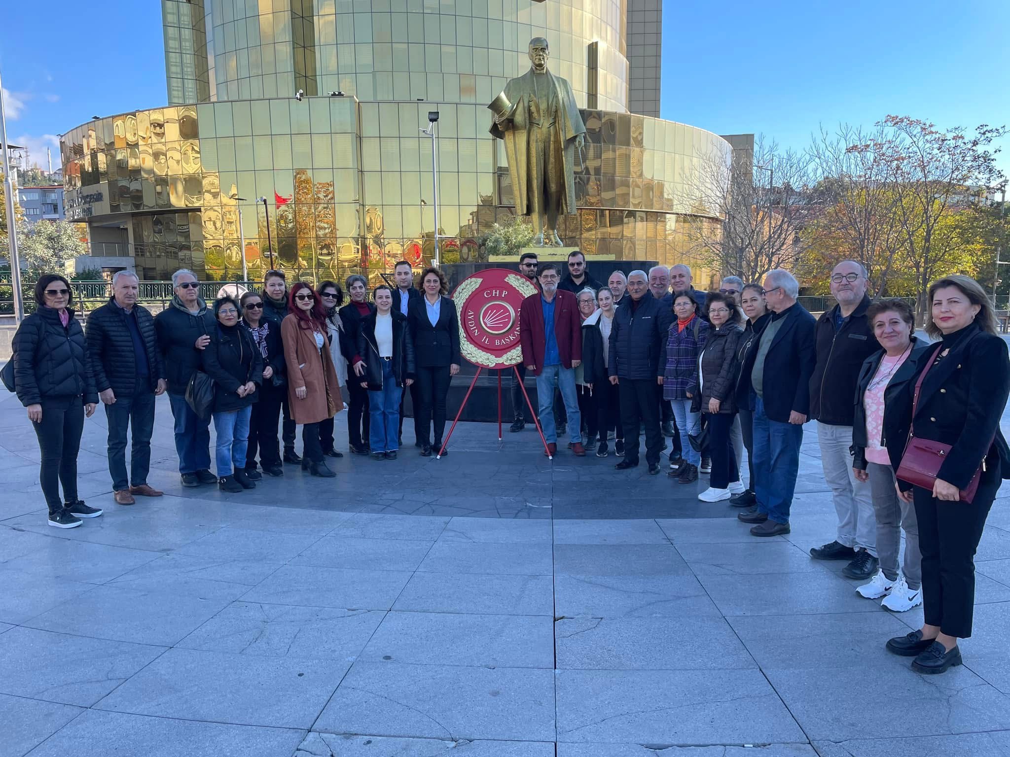 CHP Aydın Öğretmenler Günü’nü kutladı 