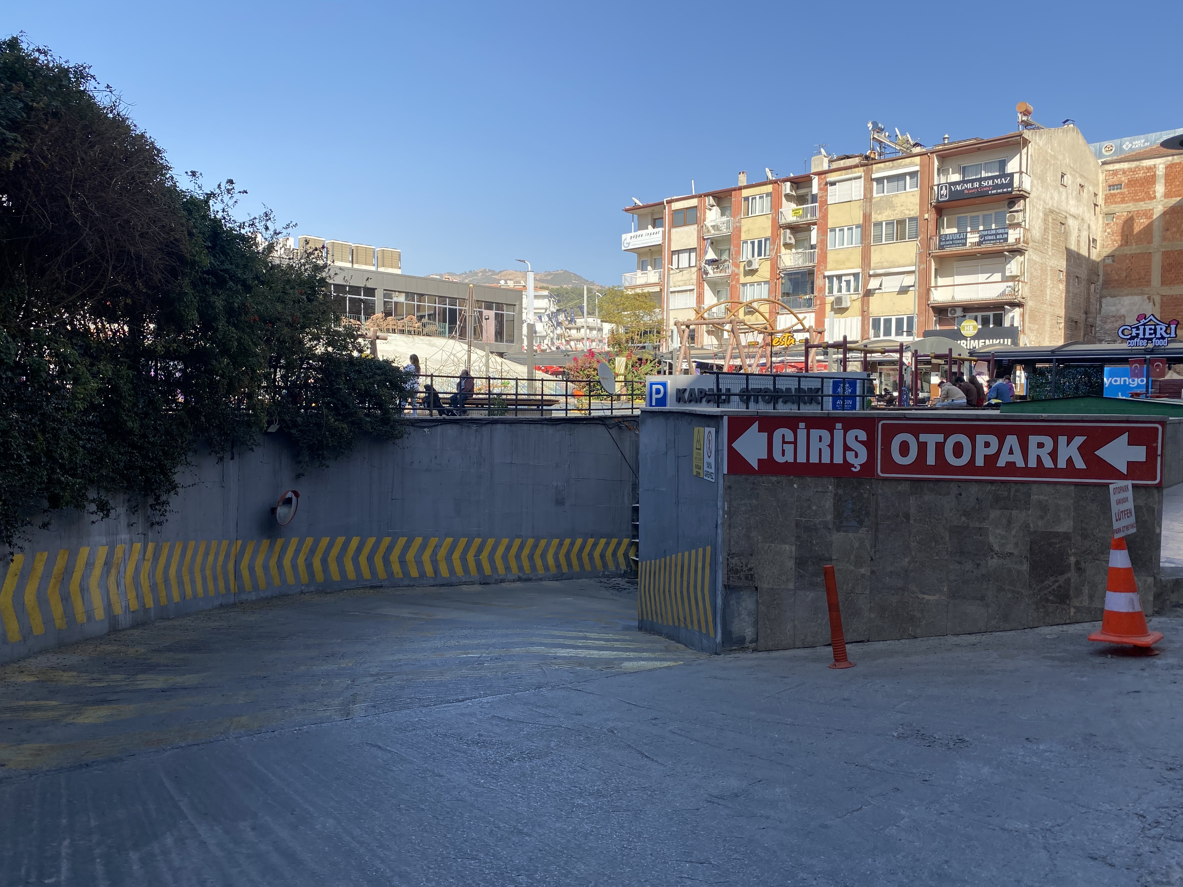 Efeler’in yükünü alan otoparklar: Fiyatları ne kadar?