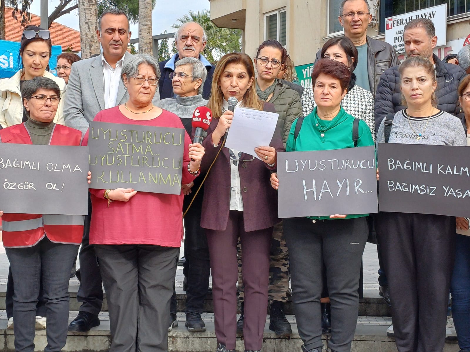 Nazilli’de CHP’li kadınlar uyuşturucuya karşı ses yükseltti