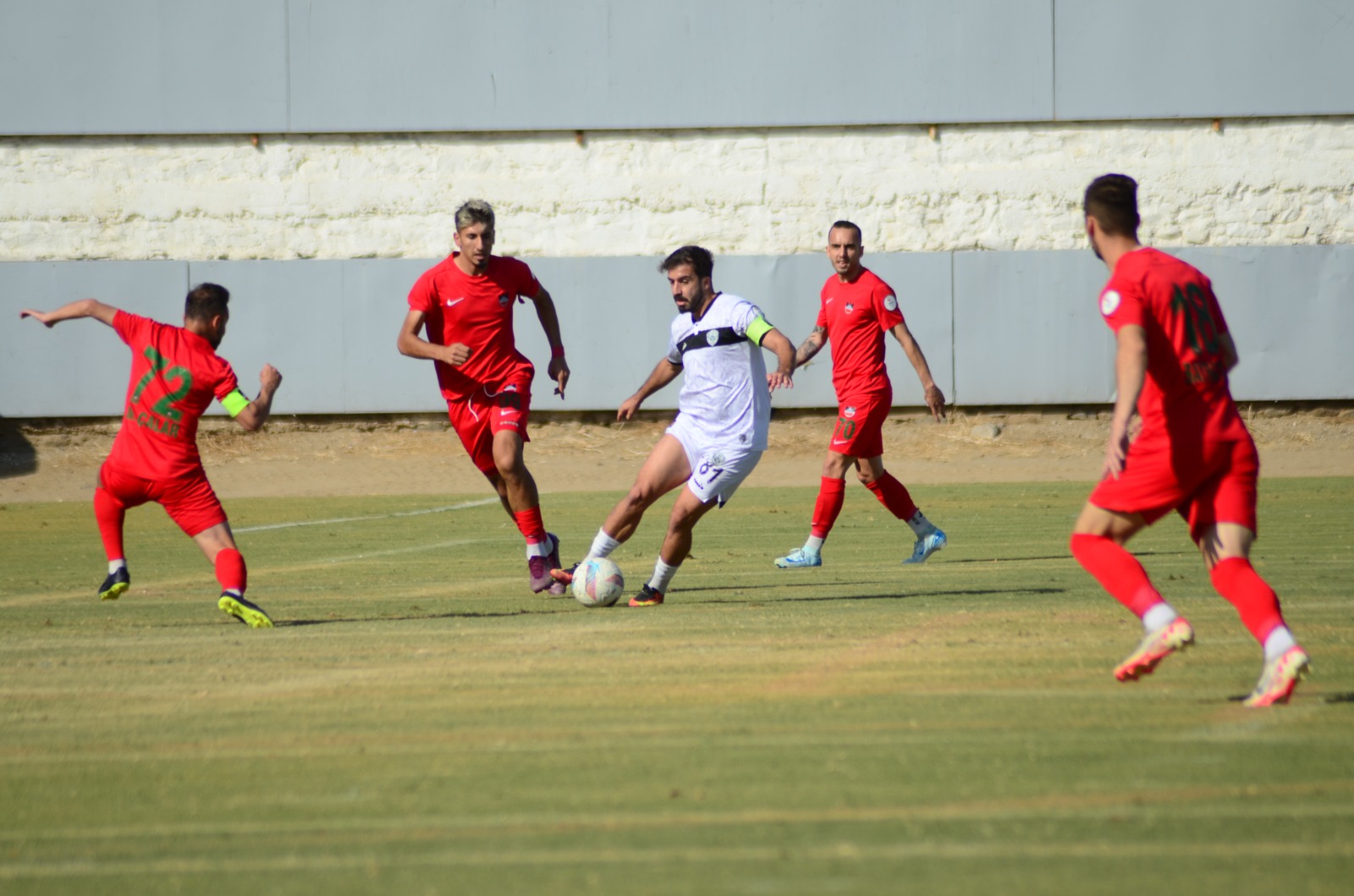 Nazilli’de puanlar paylaşıldı! İlk yarı gol yağmuru yaşandı 