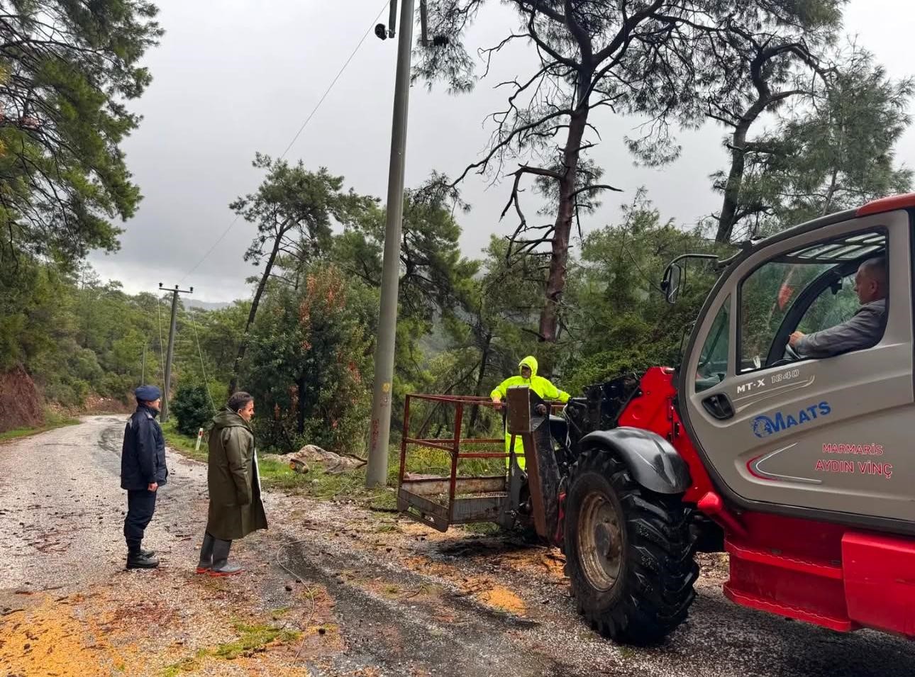 Korkutan görüntü! Denizin rengi kahverengiye döndü