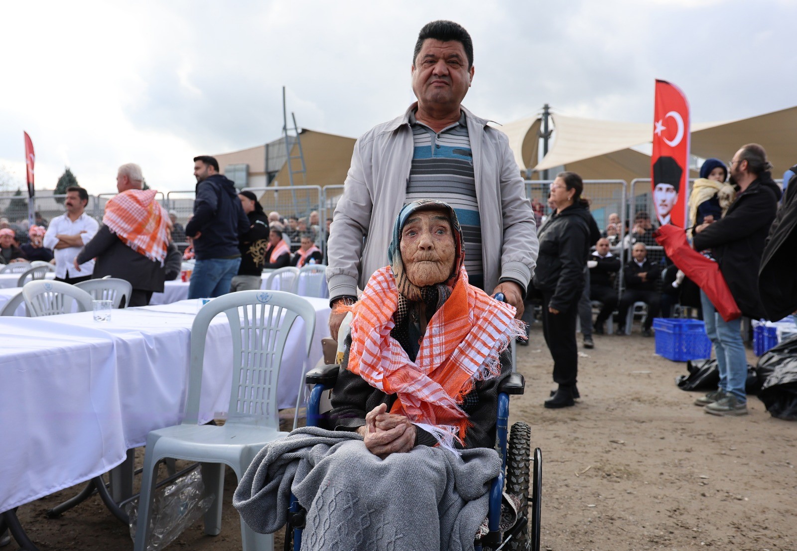 95 yaşında ama halen vazgeçemiyor! Aydın'daki bu aşka şapka çıkarılır