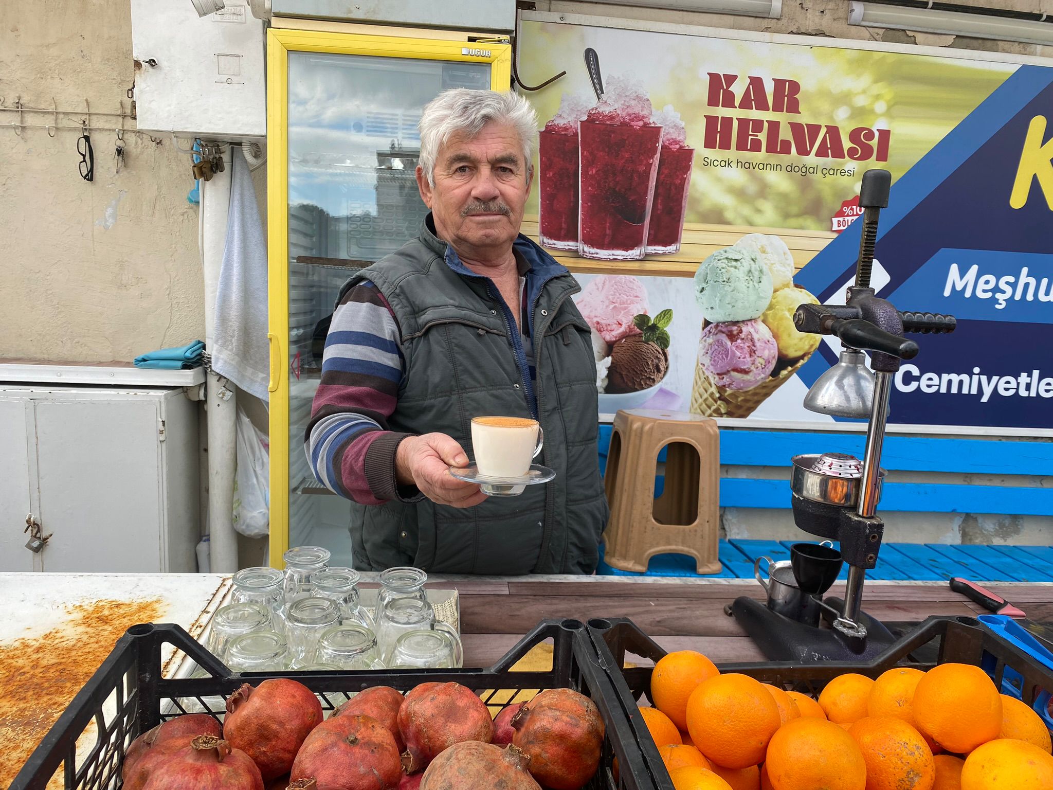 Aydın’ın 40 yıllık salepçisi: Vatandaşlar kış soğuklarında saleple ısınıyor 