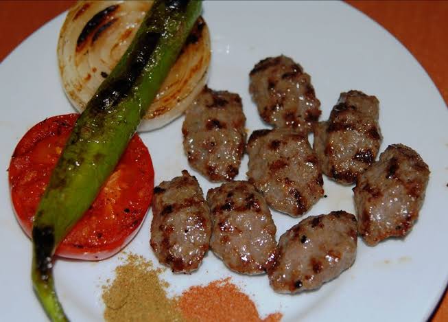 Aydinin O Ilcesinde Kofte Rekabeti Bitmiyor Esnaf Fiyatlarda Oynama Yapiyor 530386 D90C885D9E0Ae824Dbfed27547A2E56D