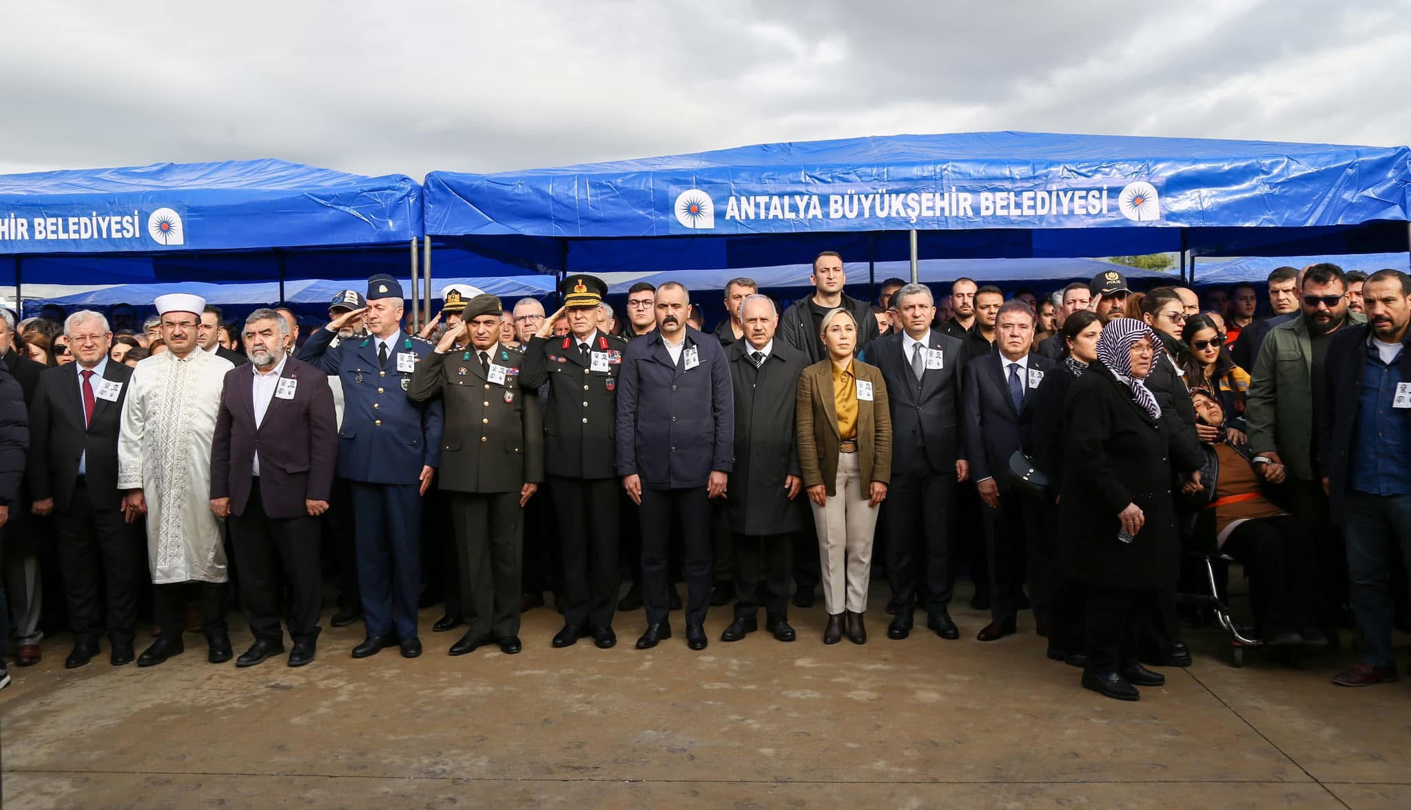 Aydınlı doktor Antalya’da son yolculuğuna uğurlandı