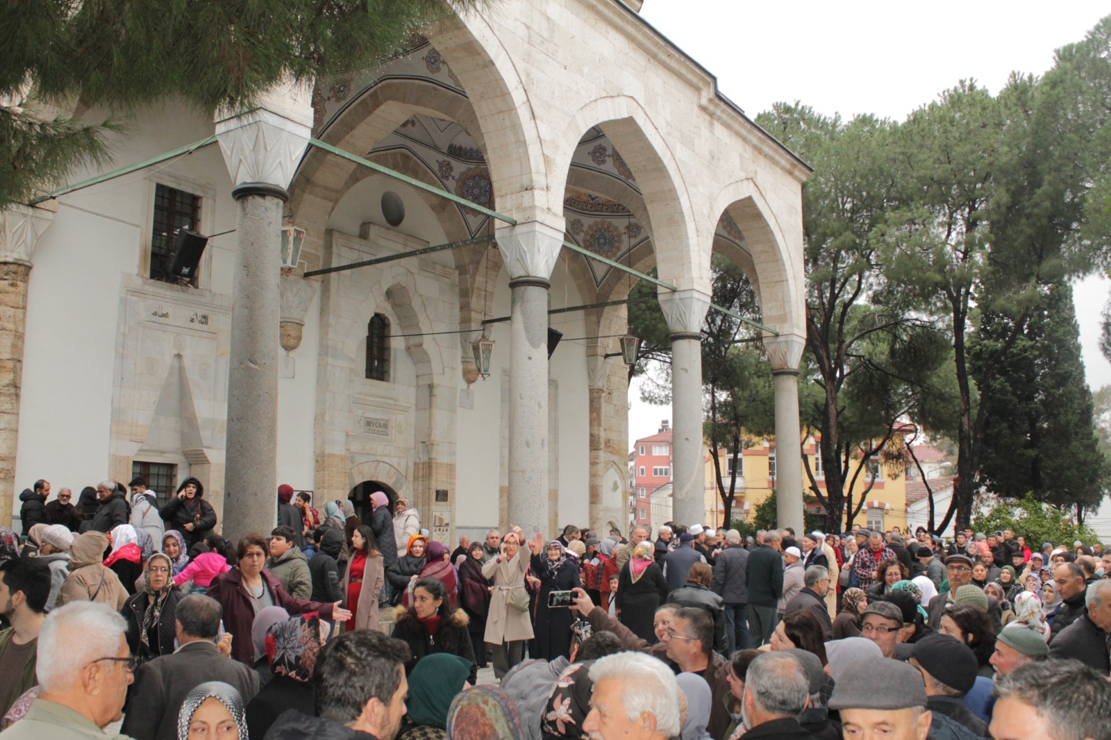 Aydınlı umreciler kutsal topraklara uğurlandı