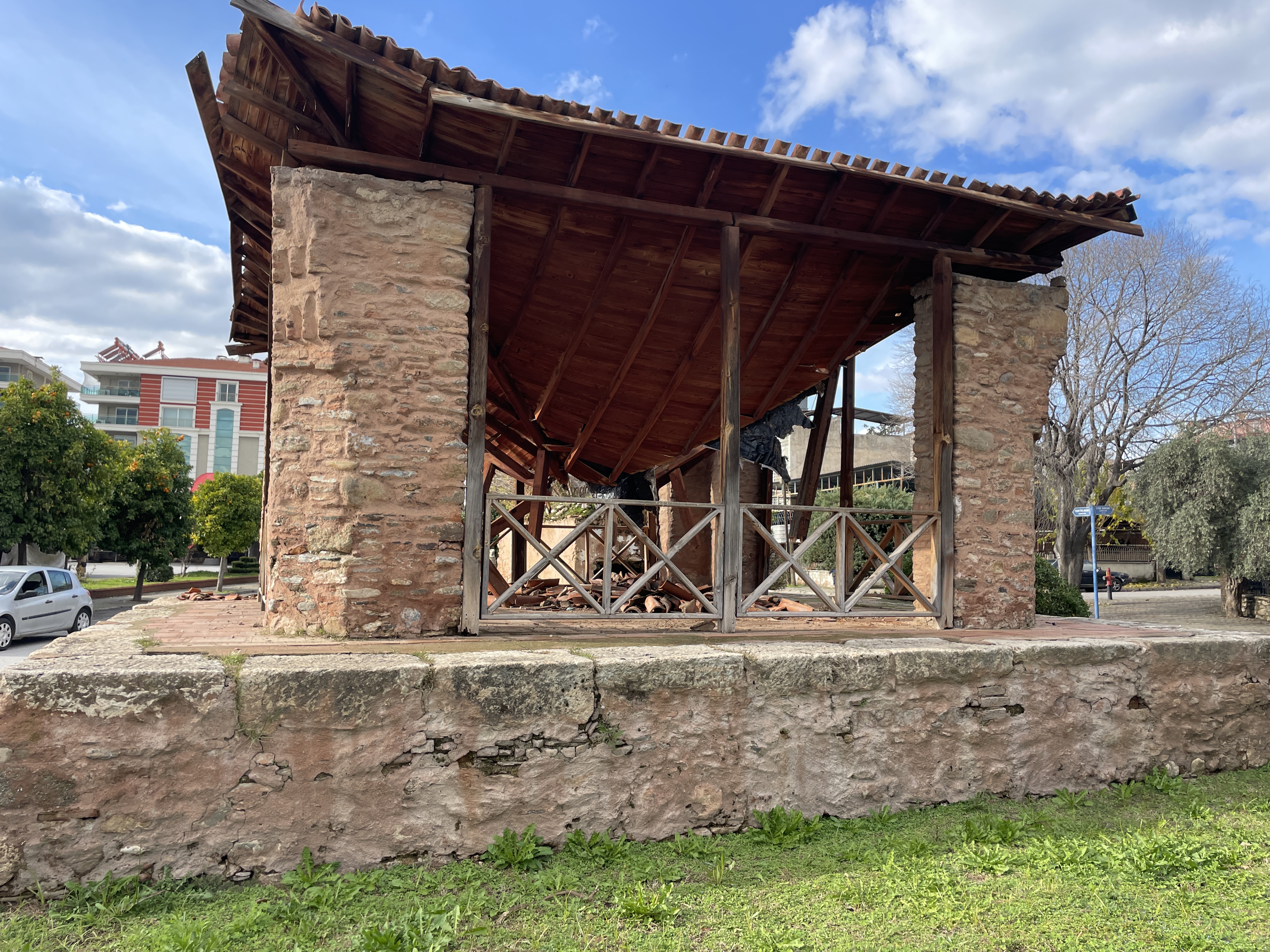 Aydın’da Kemer Namazgahı çöktü