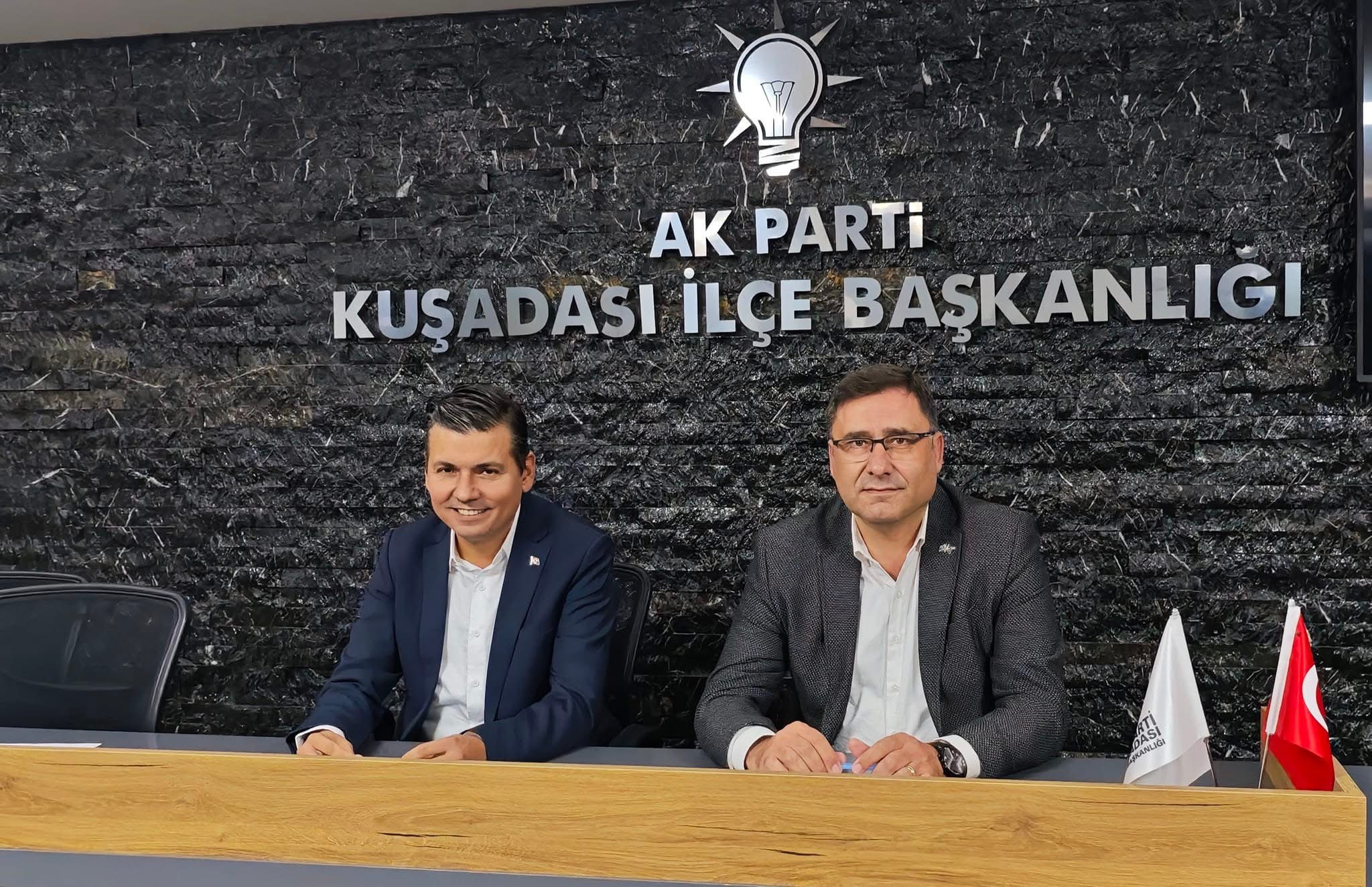 Kuşadası'nda MHP'den AK Parti’ye hayırlı olsun ziyareti  