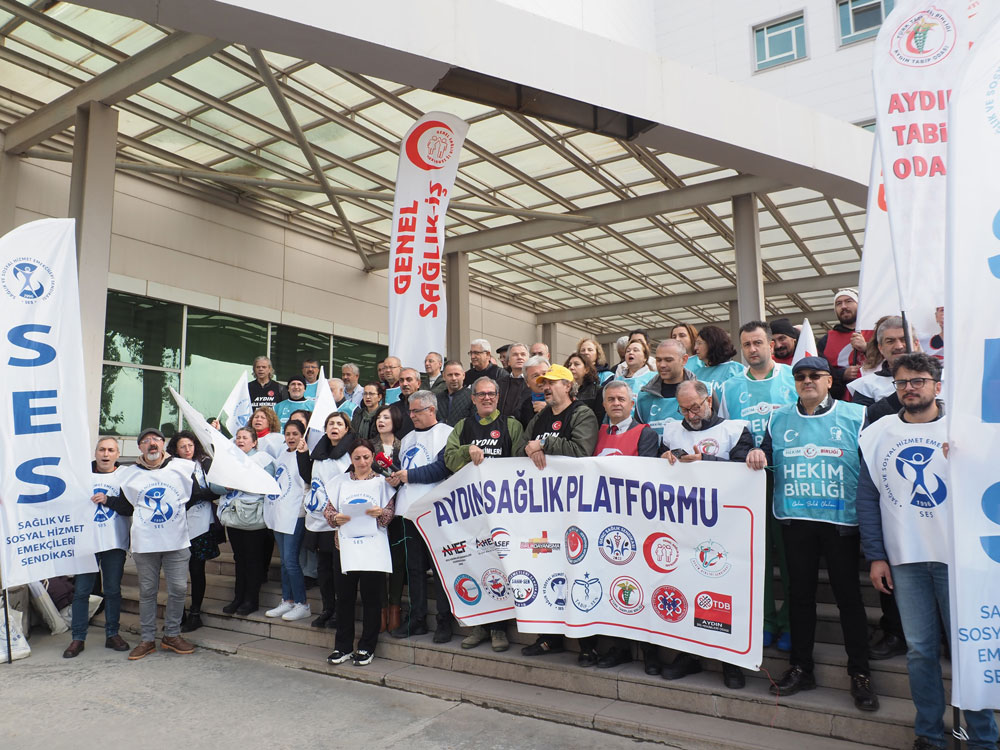 Nazilli’de sağlıkçılar eylemde! Taleplerini sıraladılar