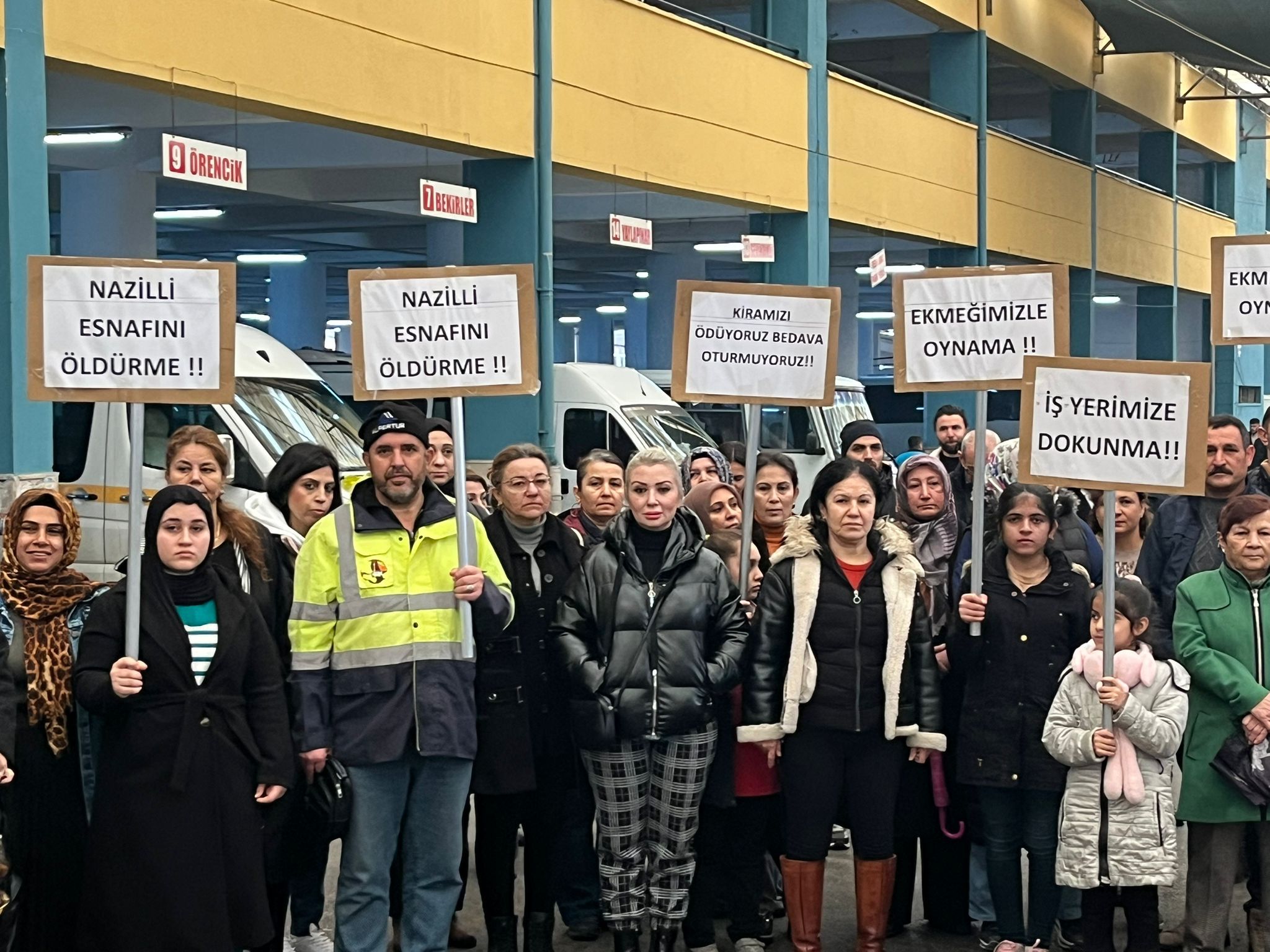 Nazilli’de belediye kiracılarının isyanı sürüyor: “Vicdanınıza danışın”