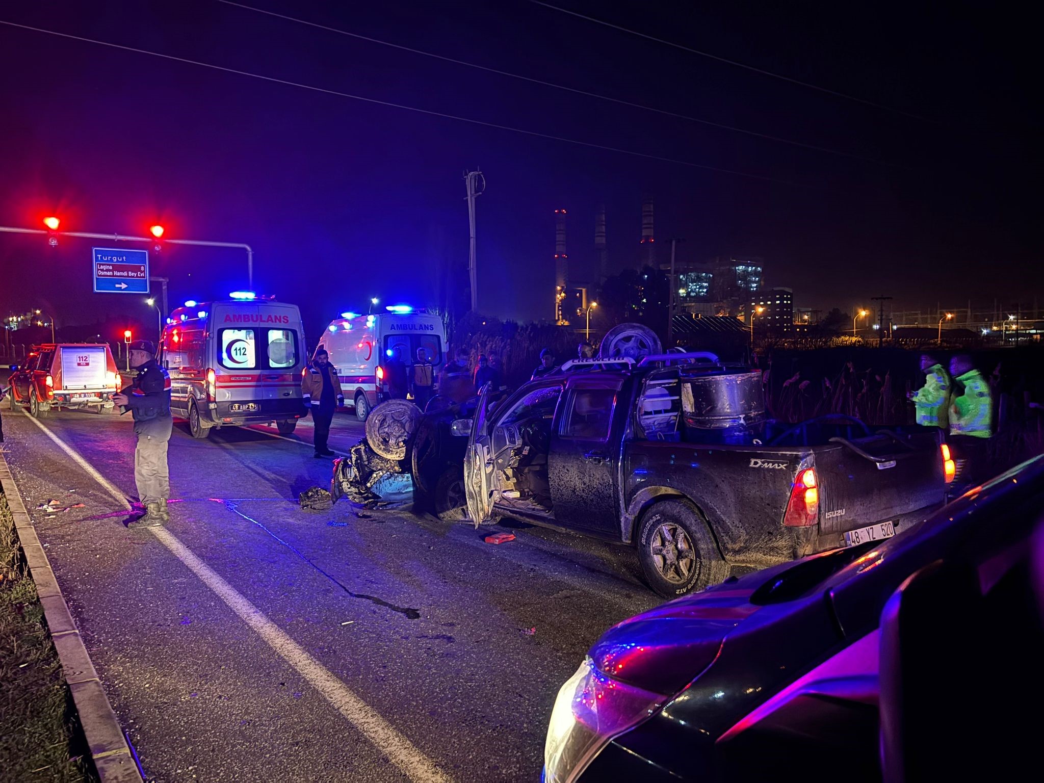 Feci kazada ortalık savaş alanına döndü: 2 ölü, 2 yaralı